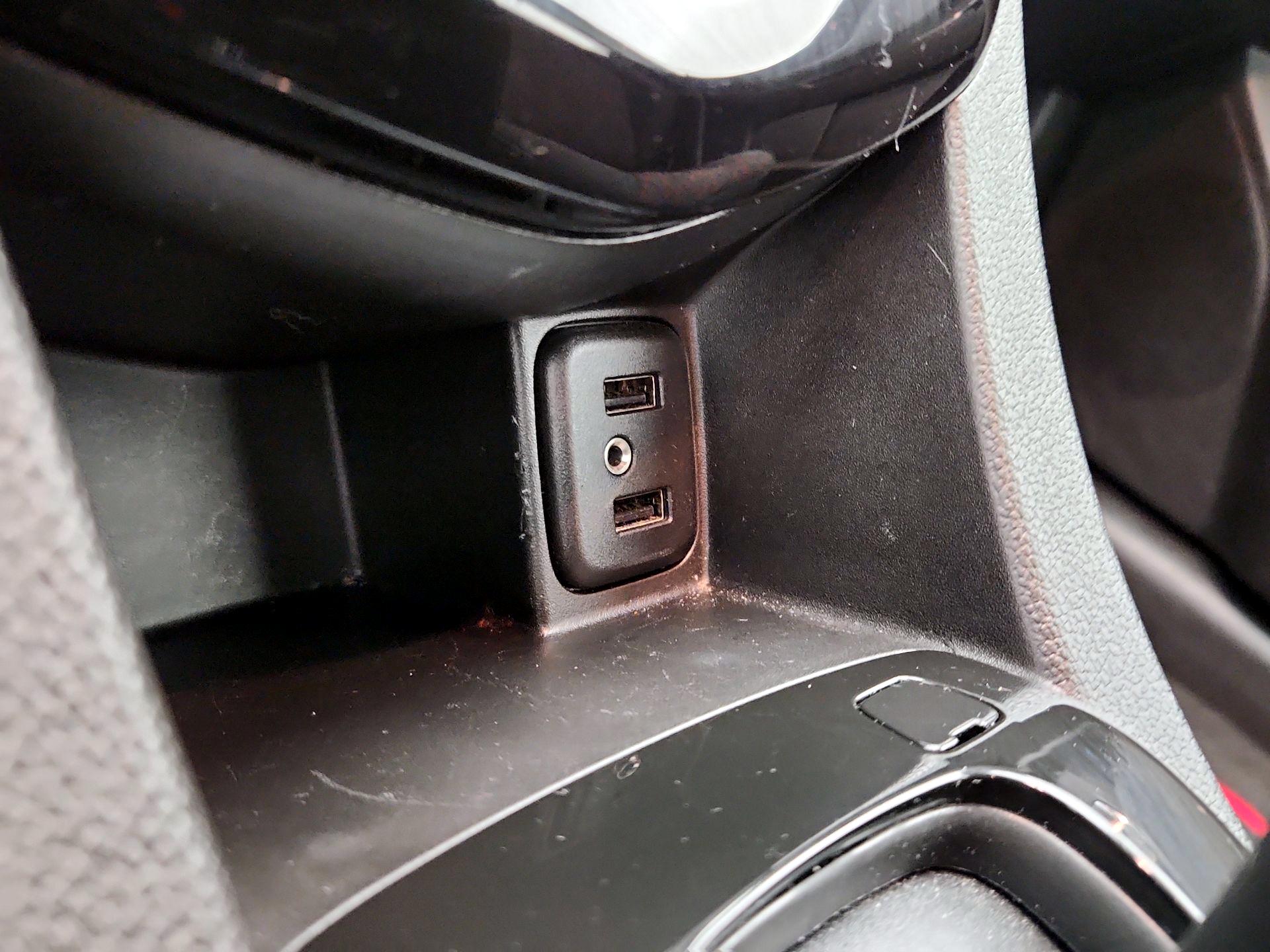 Thumbnail: 2017 Chevrolet Sonic - 18