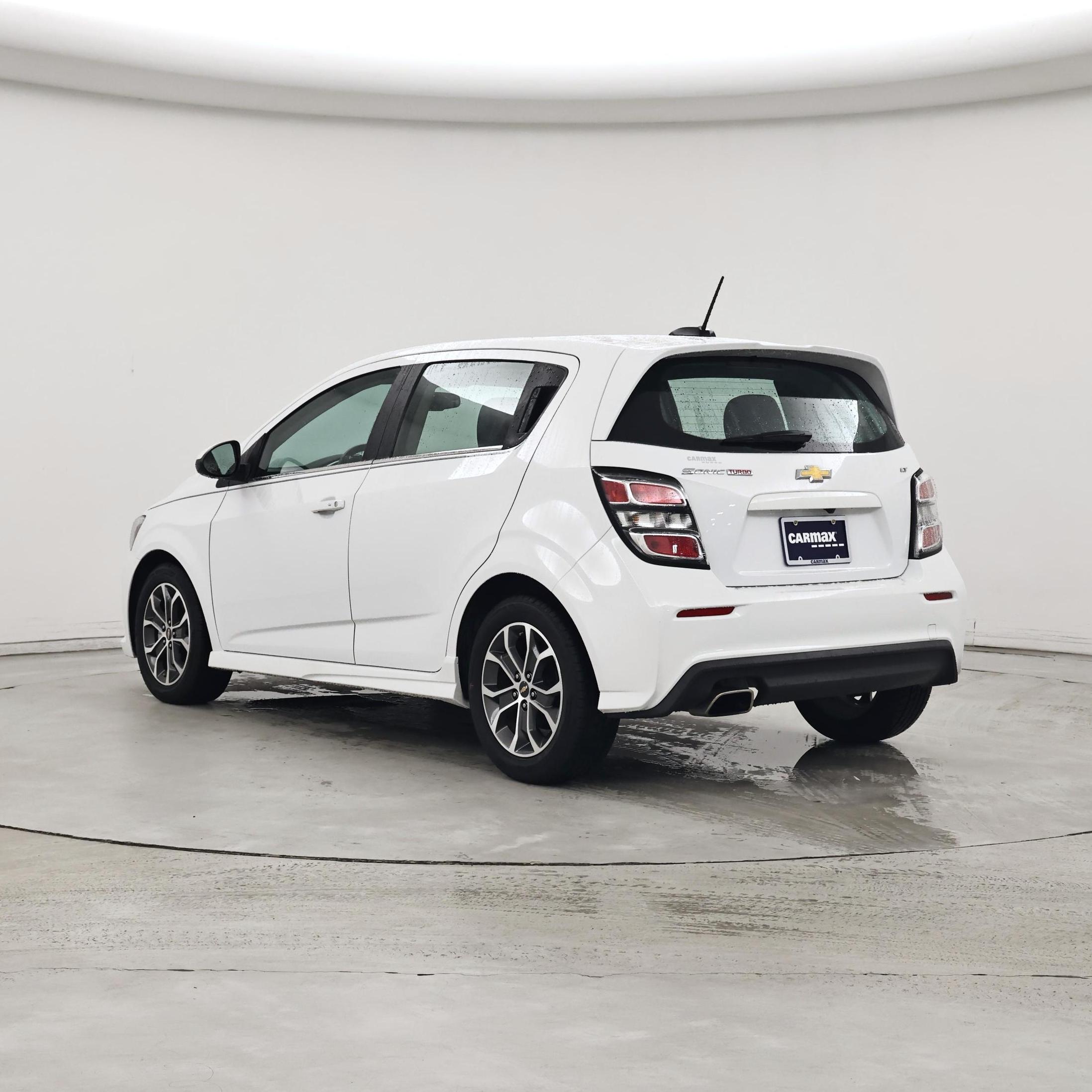Thumbnail: 2017 Chevrolet Sonic - 2