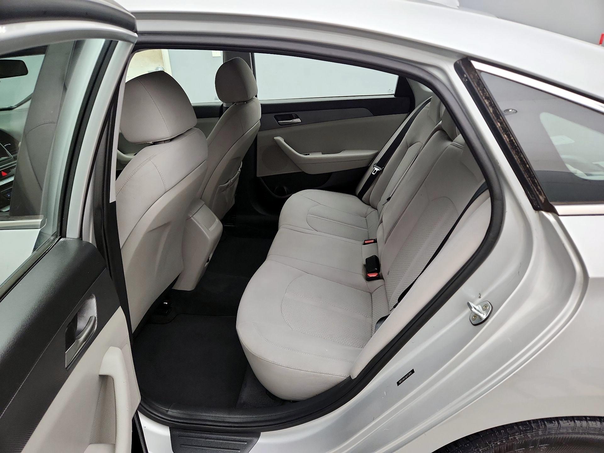 Thumbnail: 2018 Hyundai Sonata - 19
