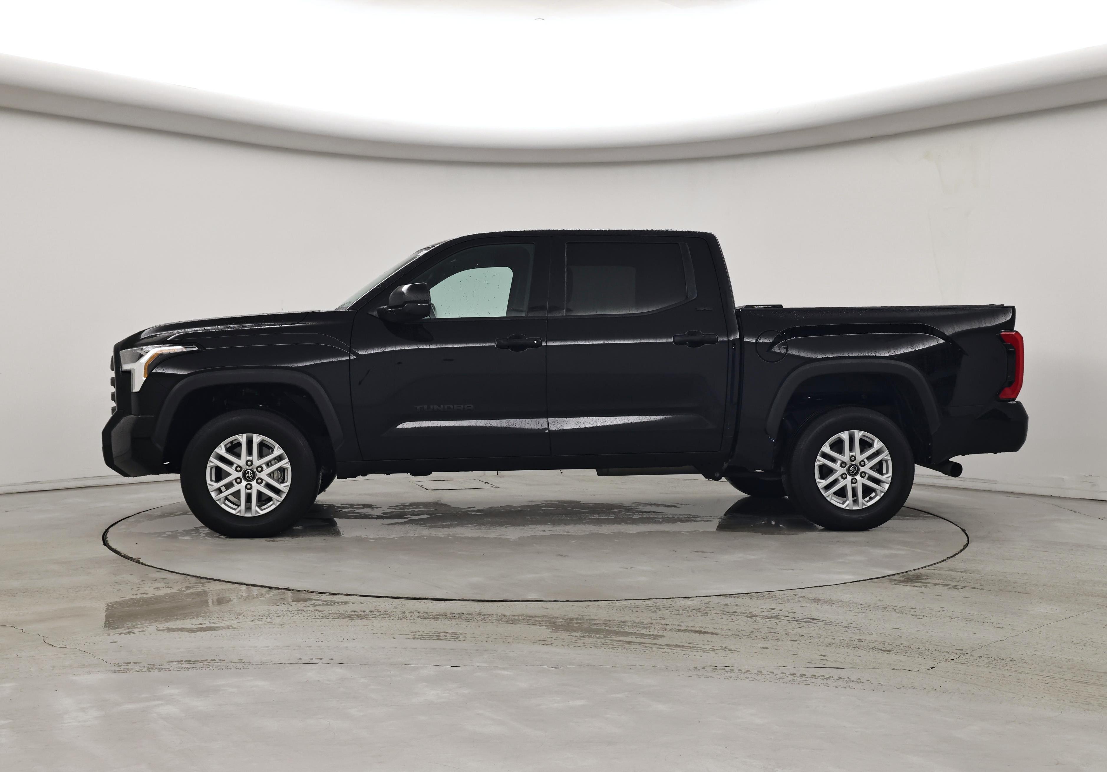 Thumbnail: 2025 Toyota Tundra - 3