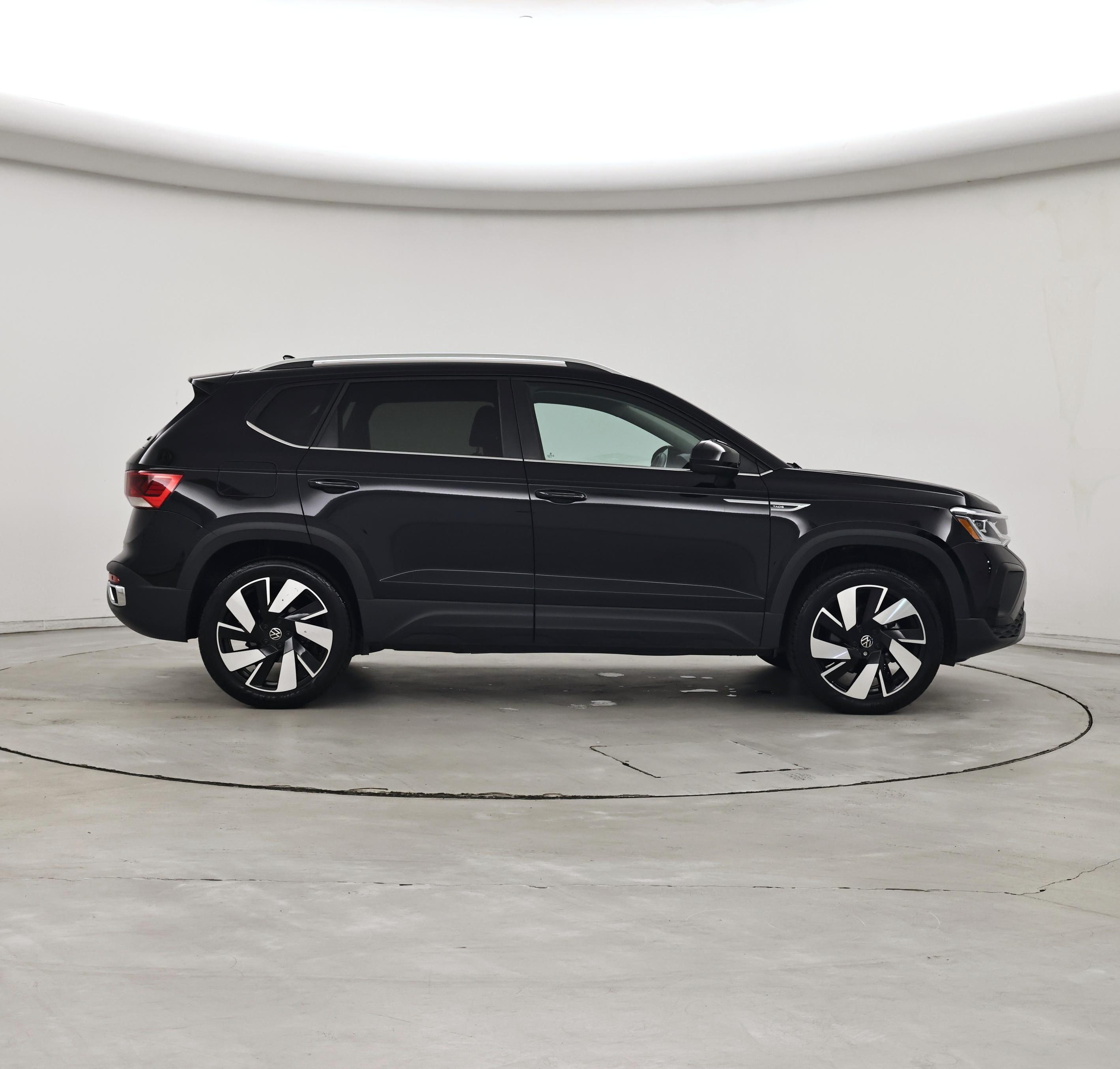Thumbnail: 2024 Volkswagen Taos - 7