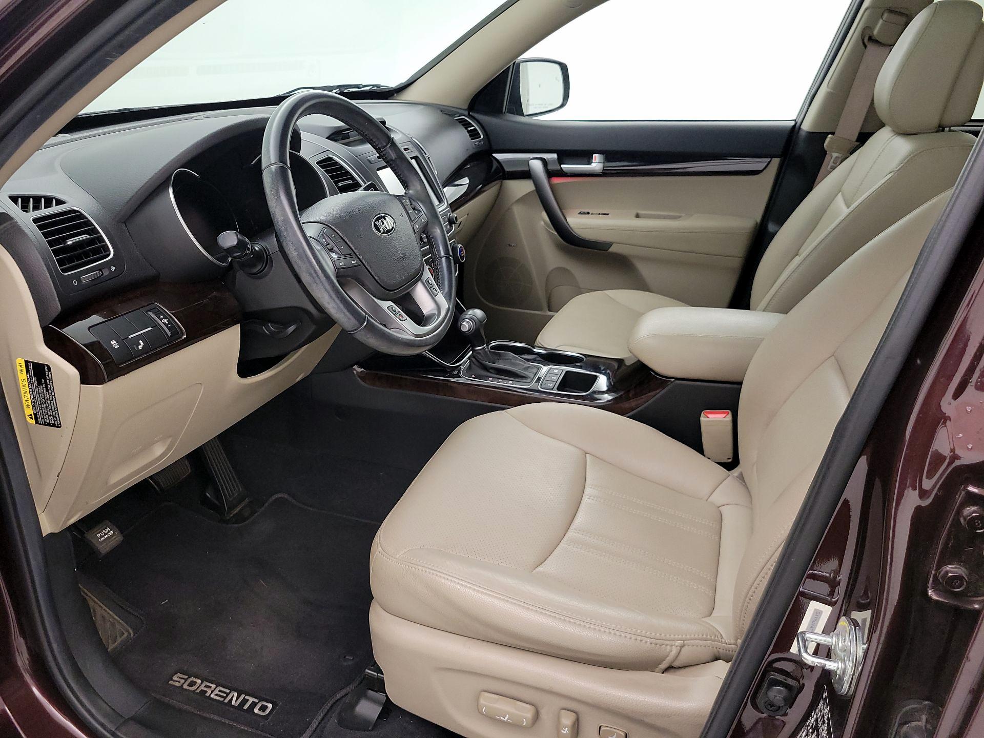 Thumbnail: 2015 Kia Sorento - 11