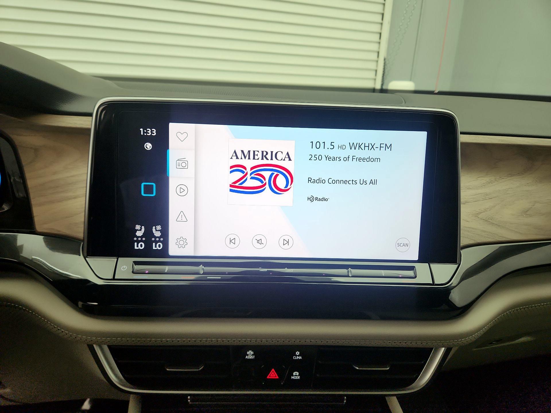 Thumbnail: 2025 Volkswagen Atlas - 15