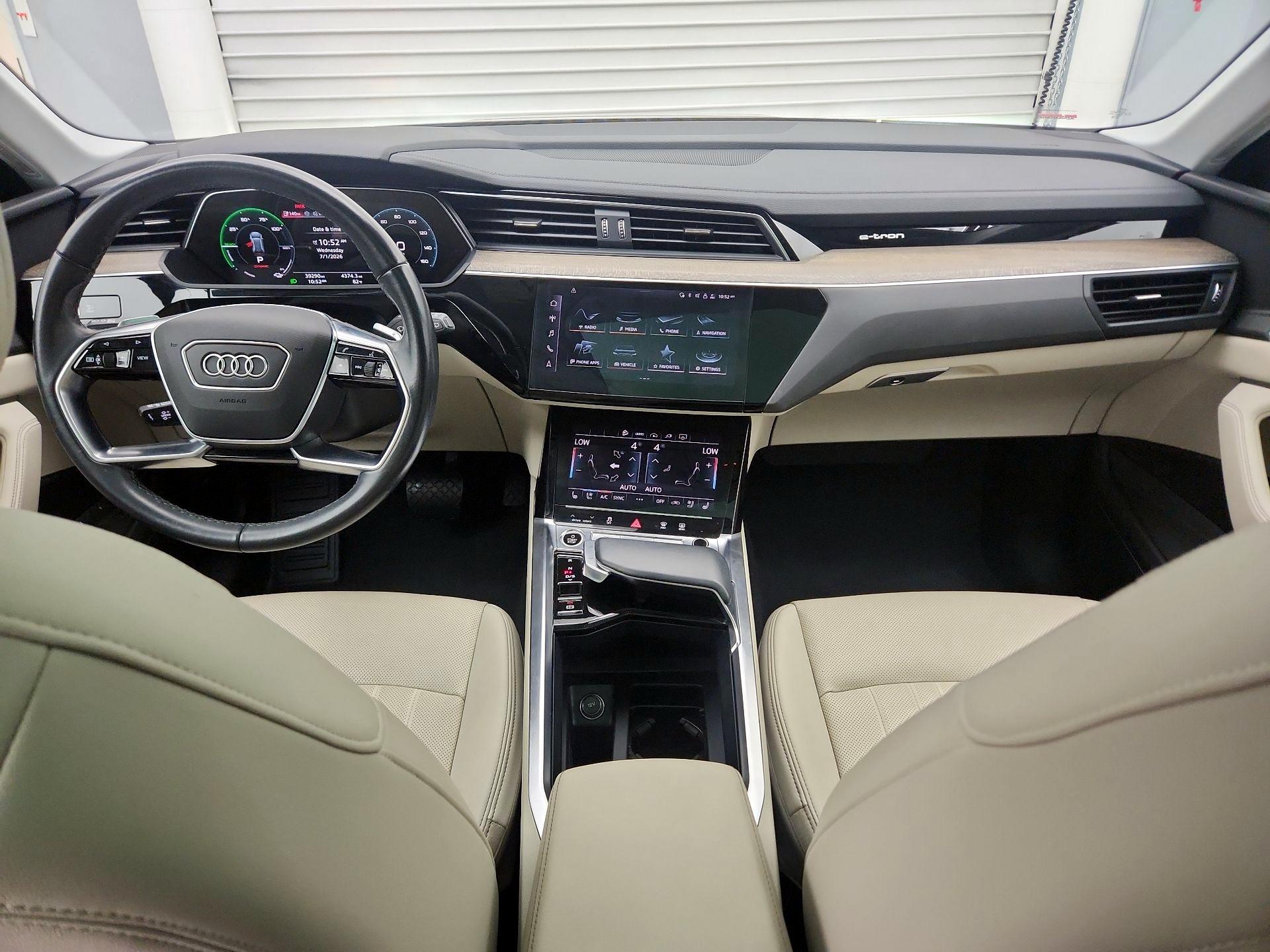 Thumbnail: 2024 Audi Q8 e-tron - 9