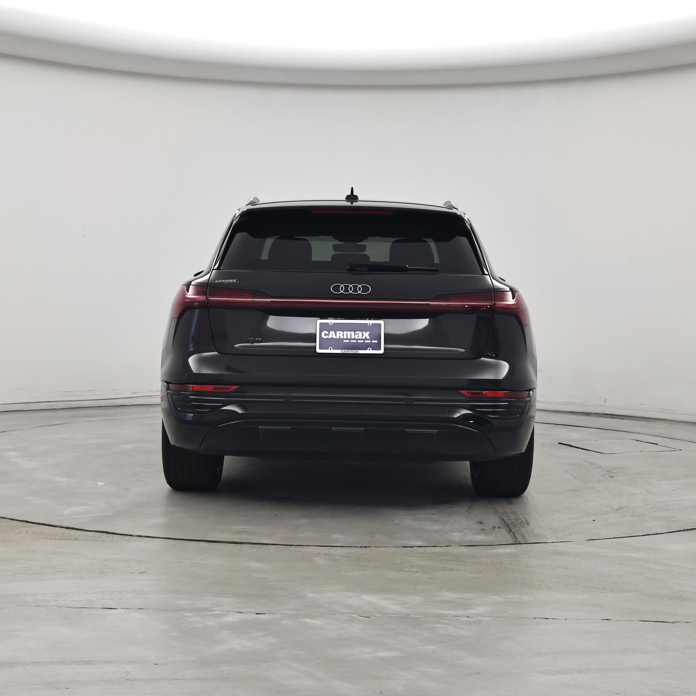 Thumbnail: 2024 Audi Q8 e-tron - 6