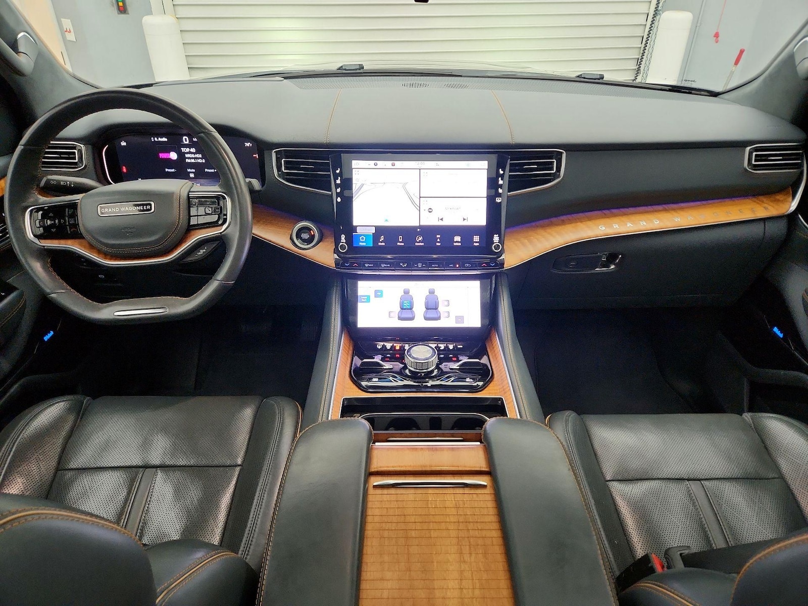 2022 Jeep Grand Wagoneer Series II - Photo 10
