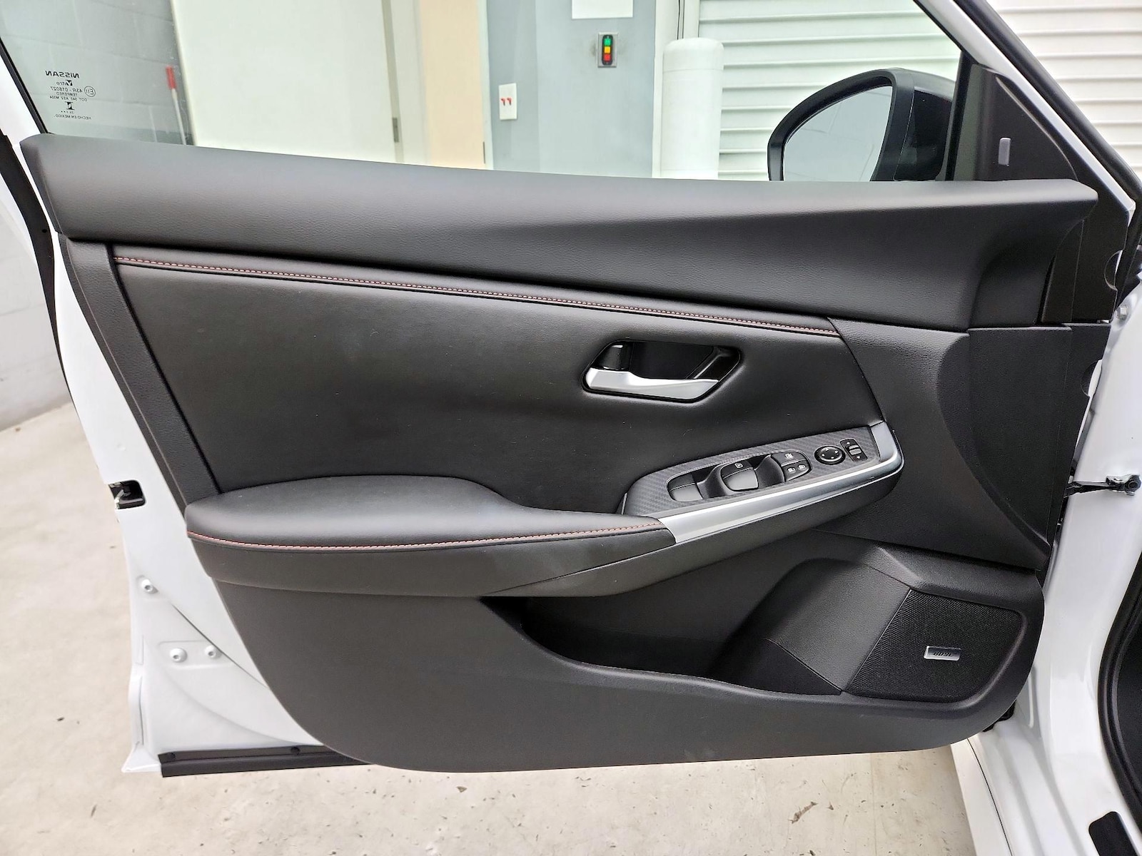 2025 Nissan Sentra SR - Photo 13