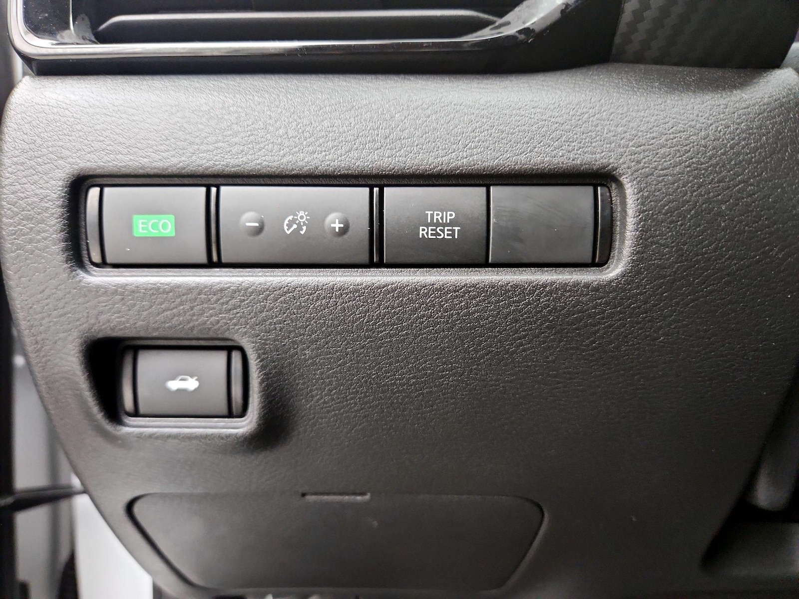 2025 Nissan Sentra SR - Photo 14