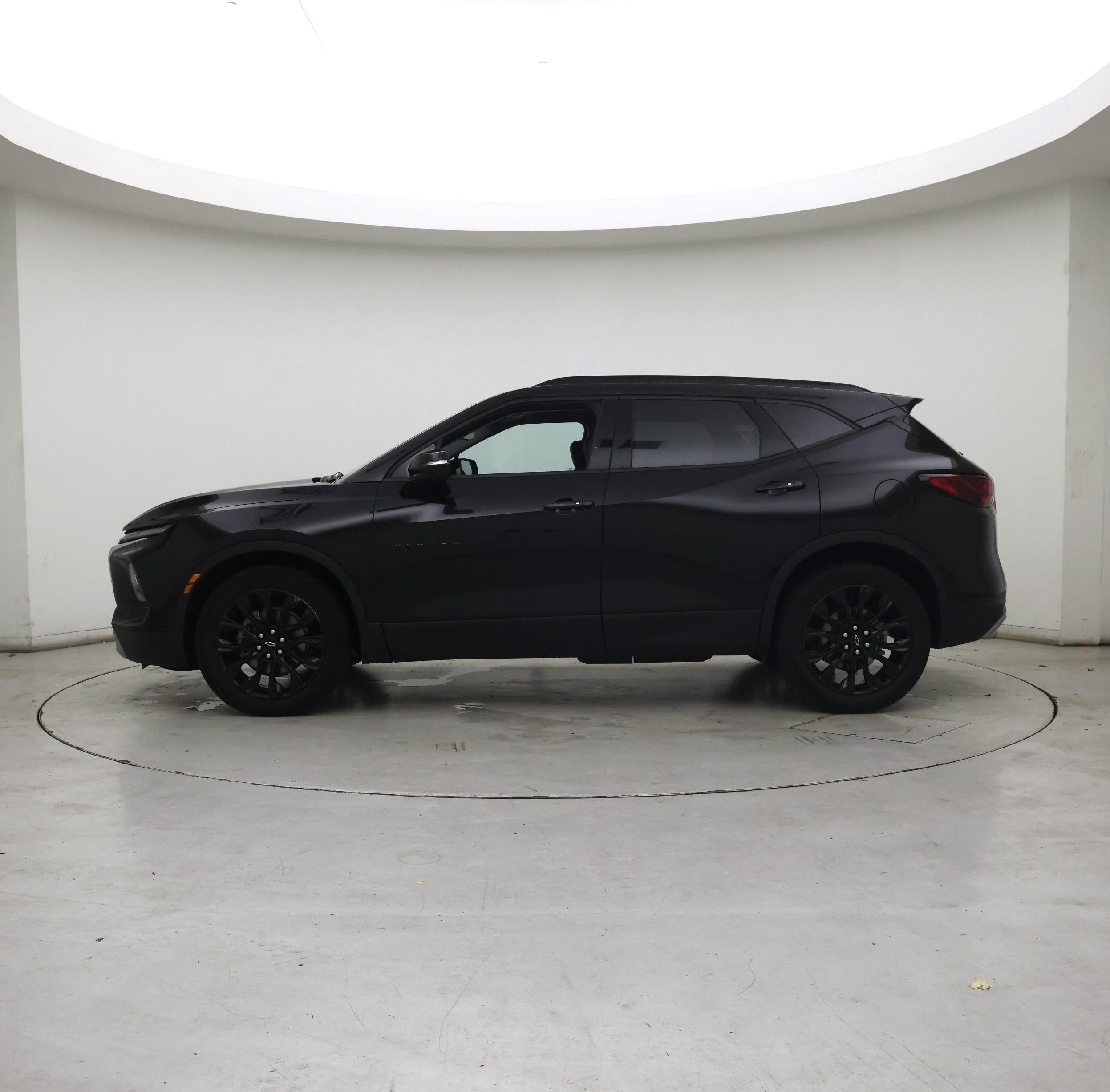 Thumbnail: 2024 Chevrolet Blazer - 3