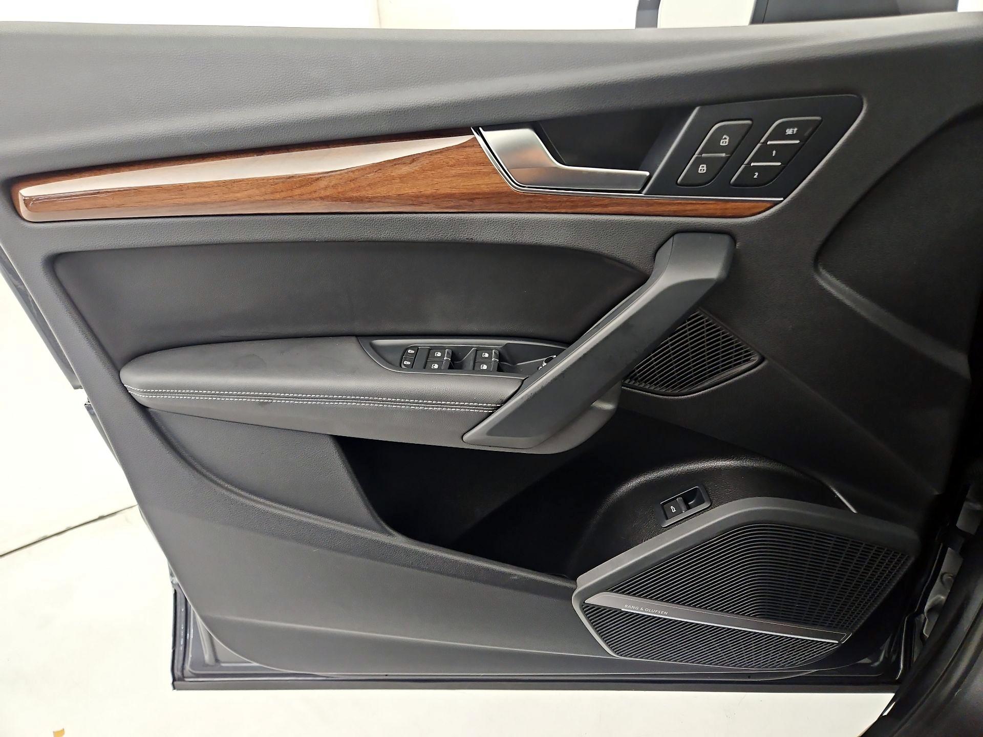 Thumbnail: 2023 Audi Q5 - 12