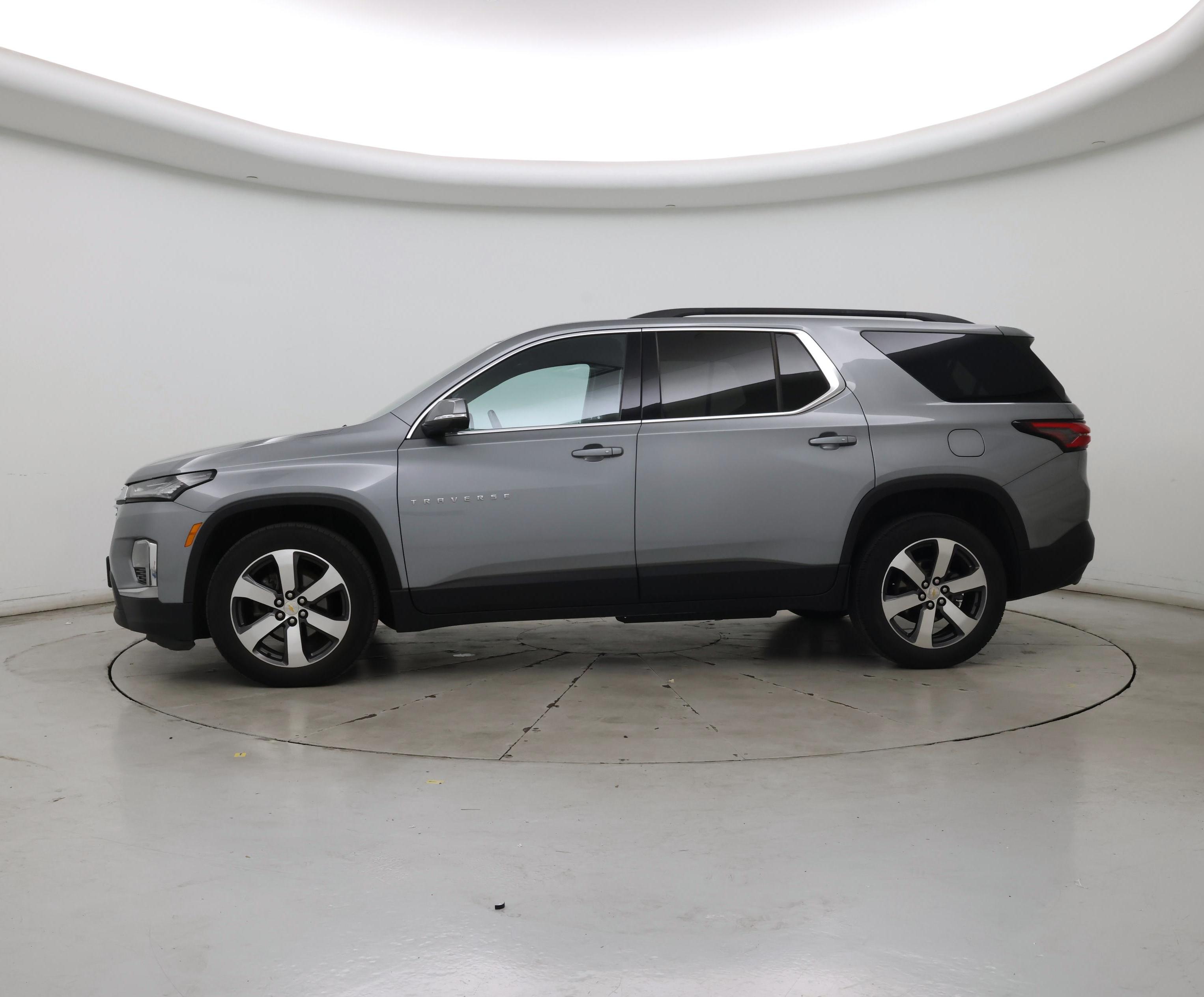 Thumbnail: 2023 Chevrolet Traverse - 3