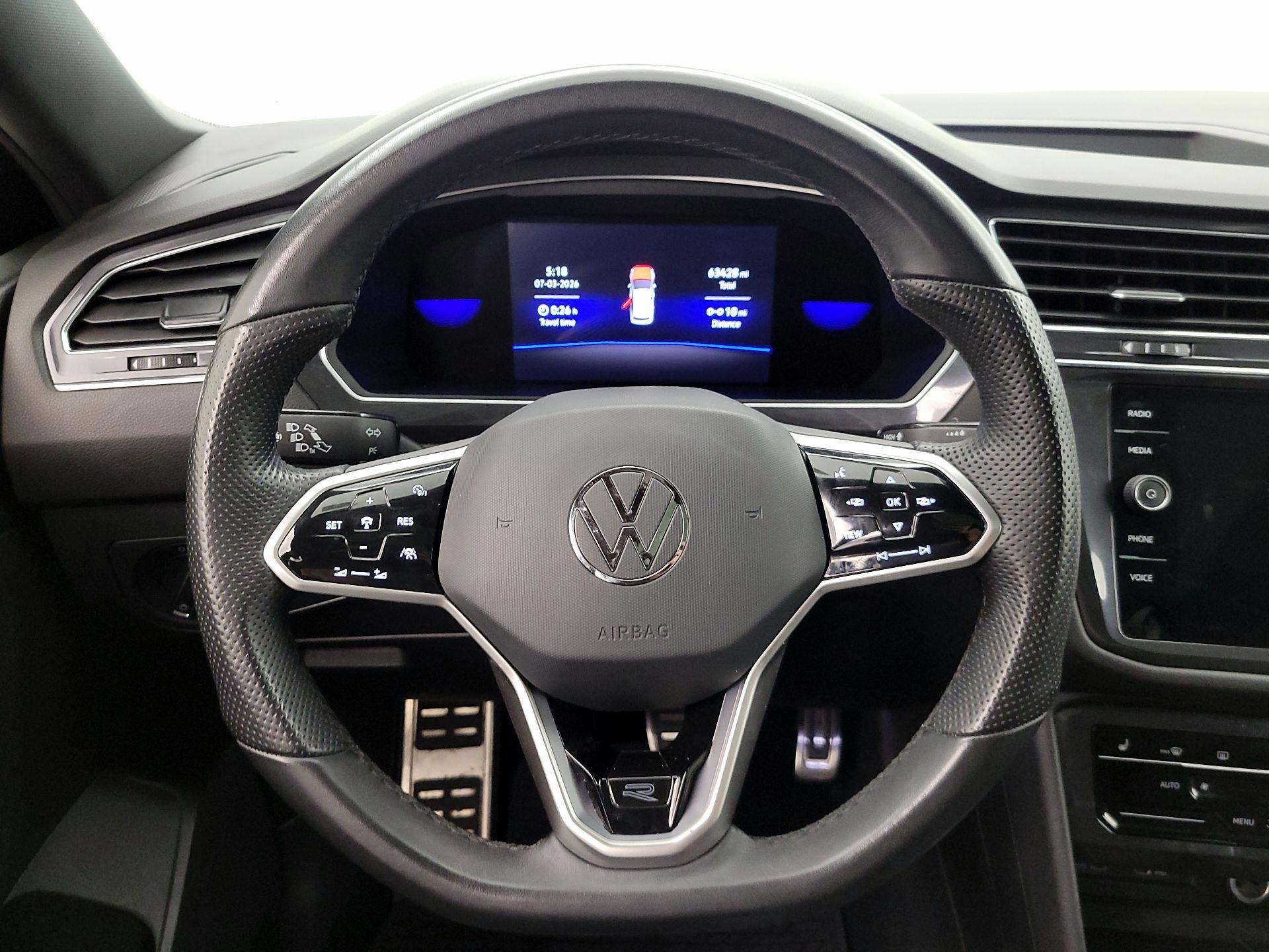 Thumbnail: 2022 Volkswagen Tiguan - 10