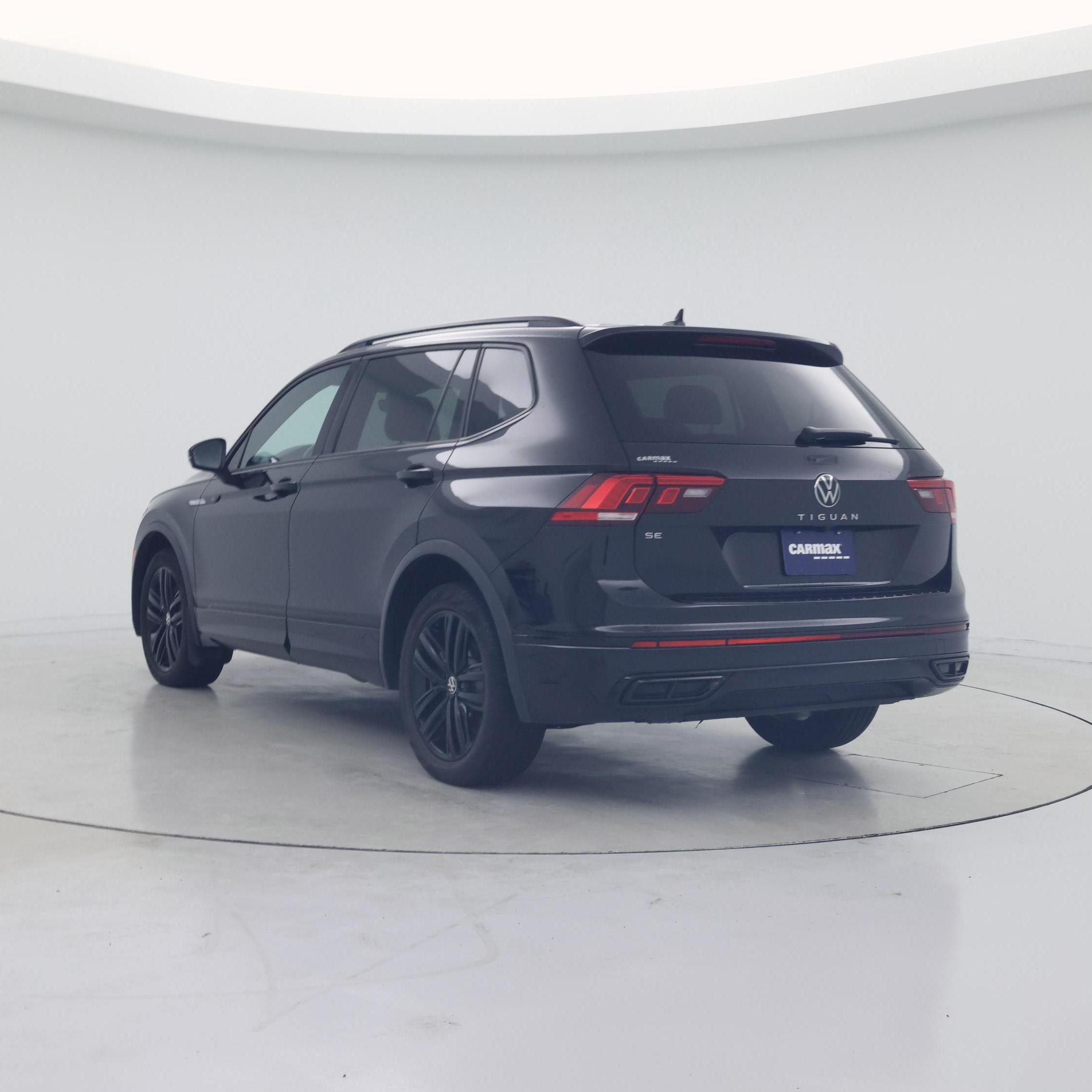 Thumbnail: 2022 Volkswagen Tiguan - 2