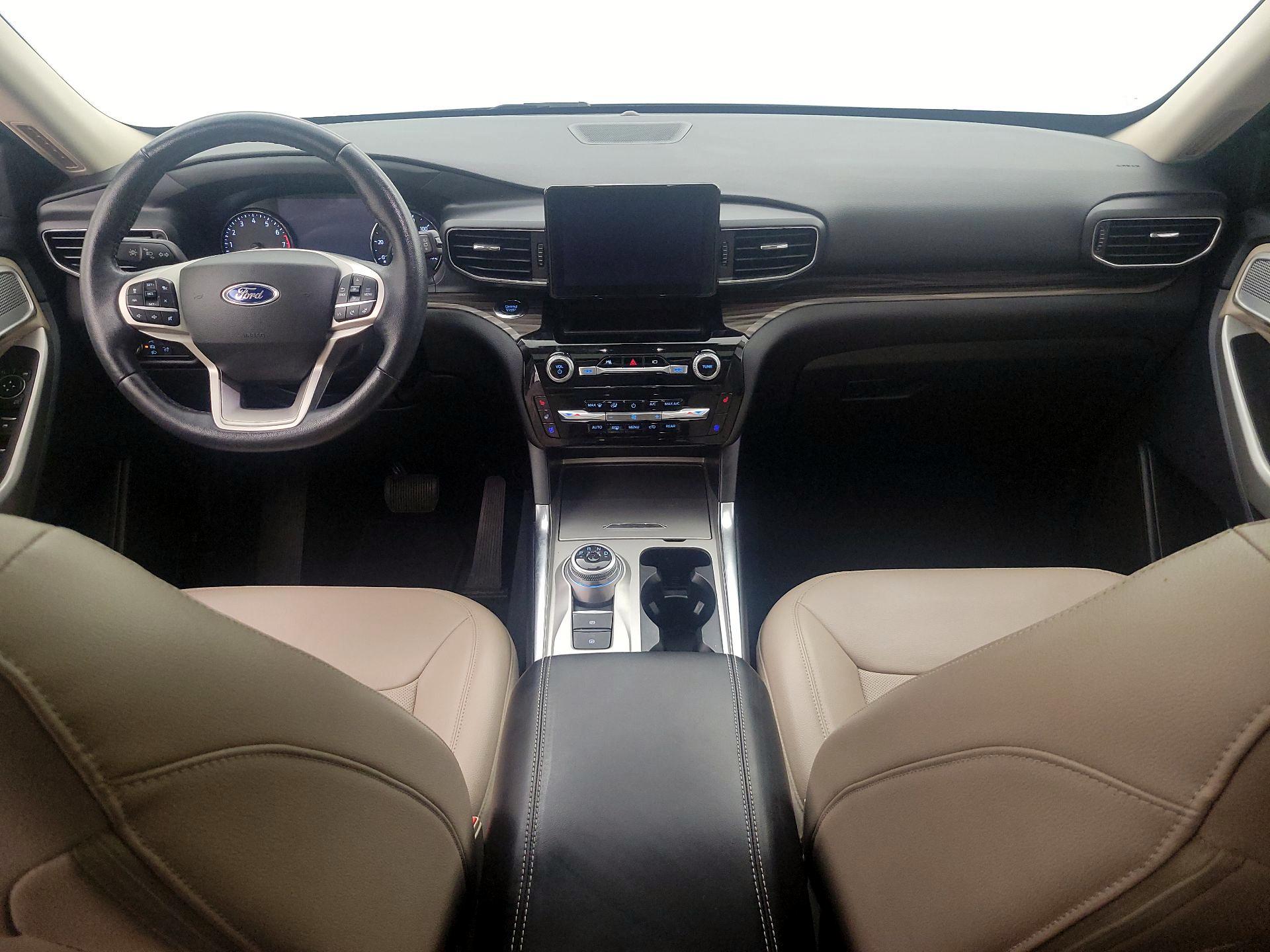 Thumbnail: 2022 Ford Explorer - 9