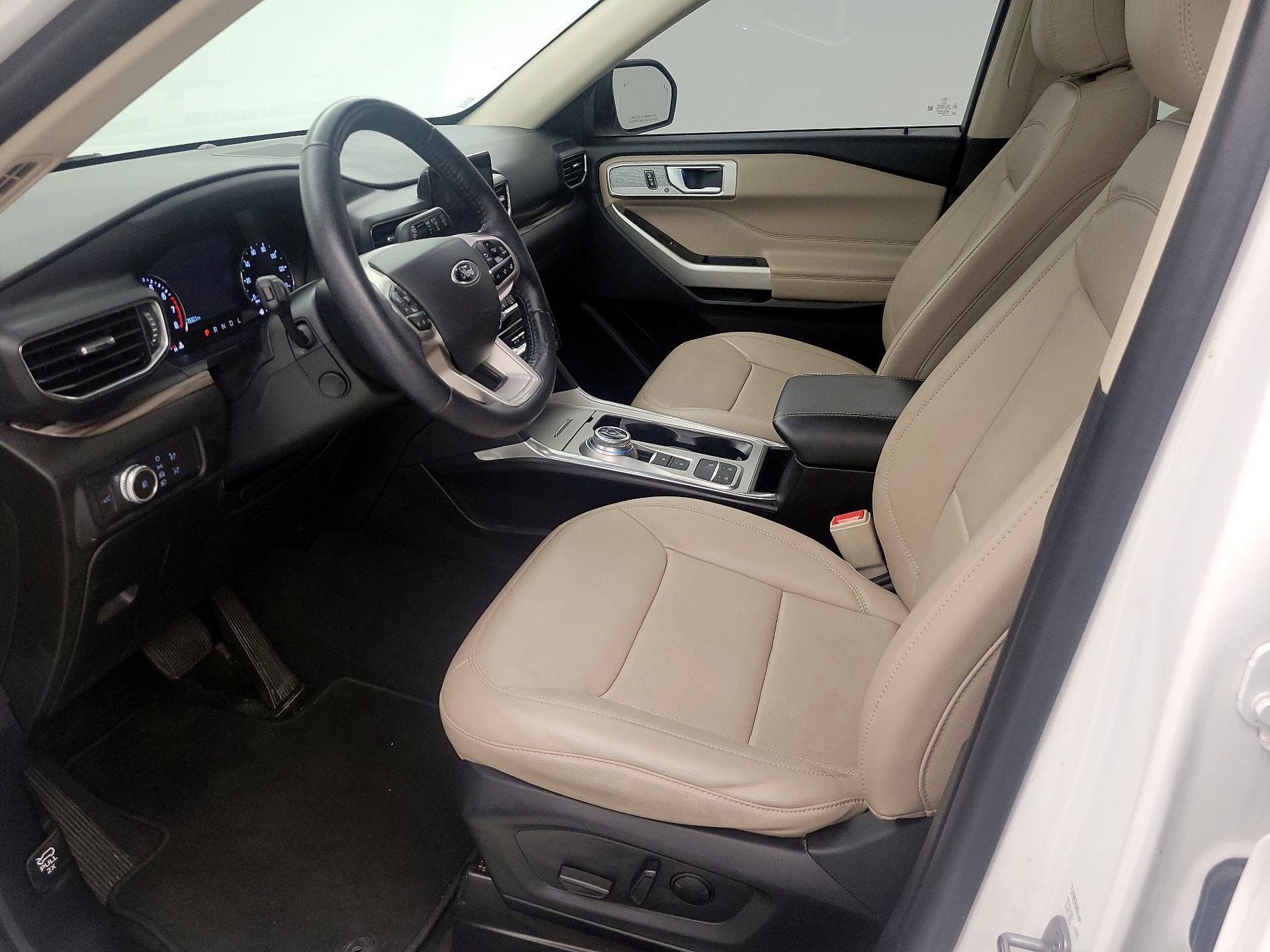 Thumbnail: 2022 Ford Explorer - 11