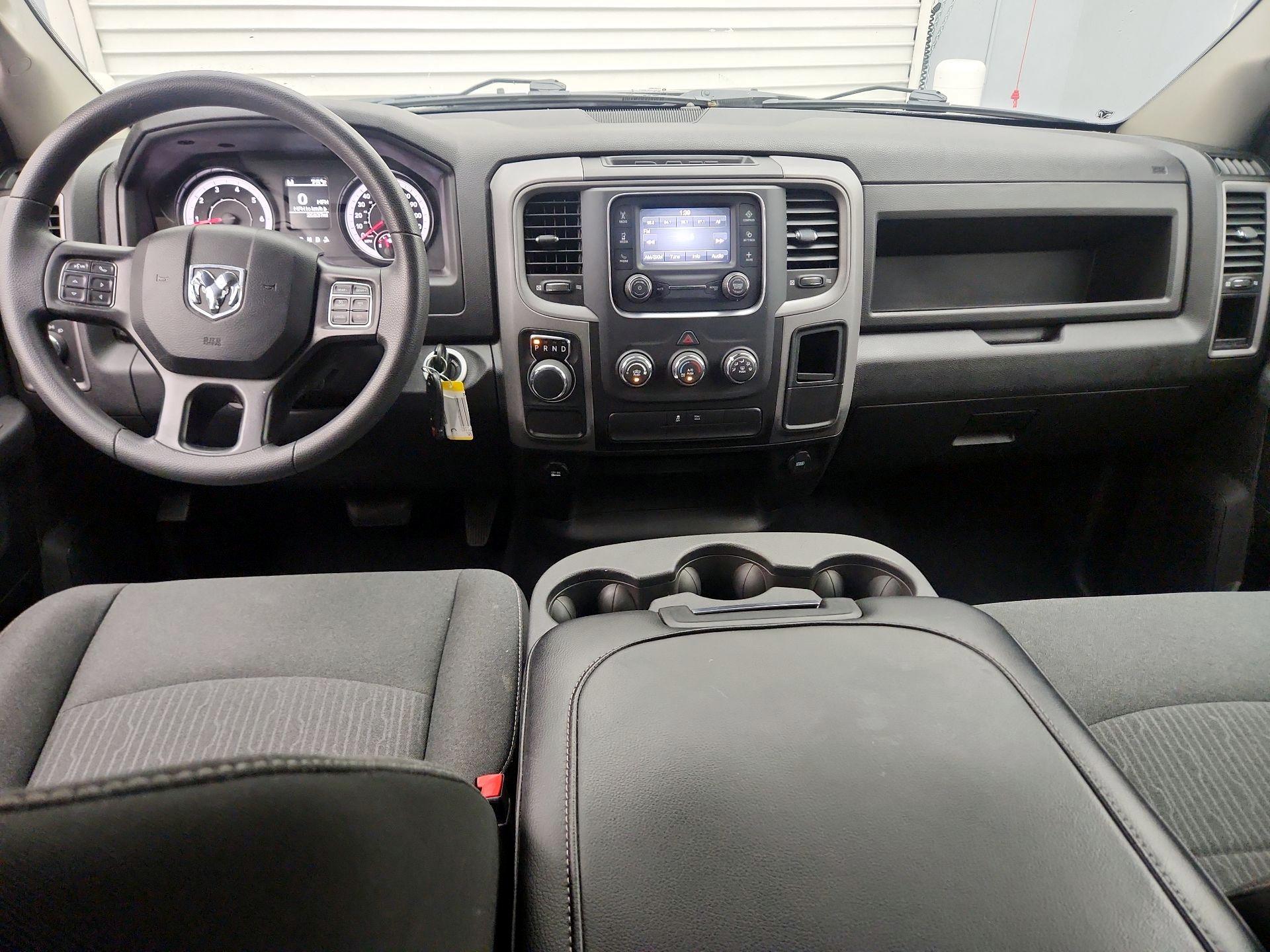 Thumbnail: 2021 RAM 1500 Classic - 9