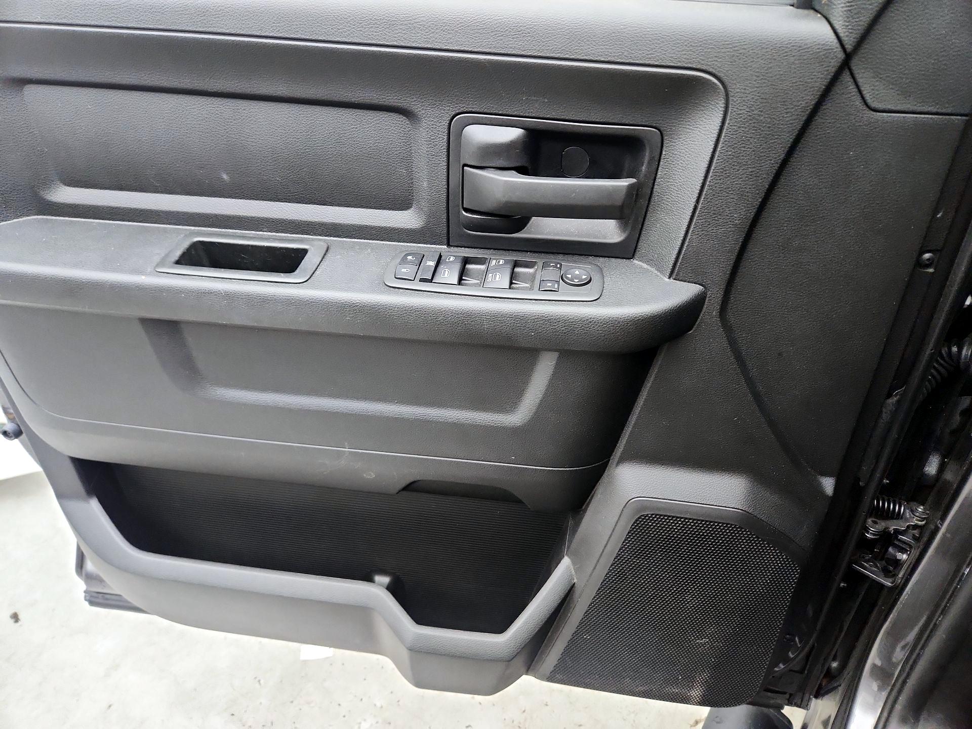 Thumbnail: 2021 RAM 1500 Classic - 12