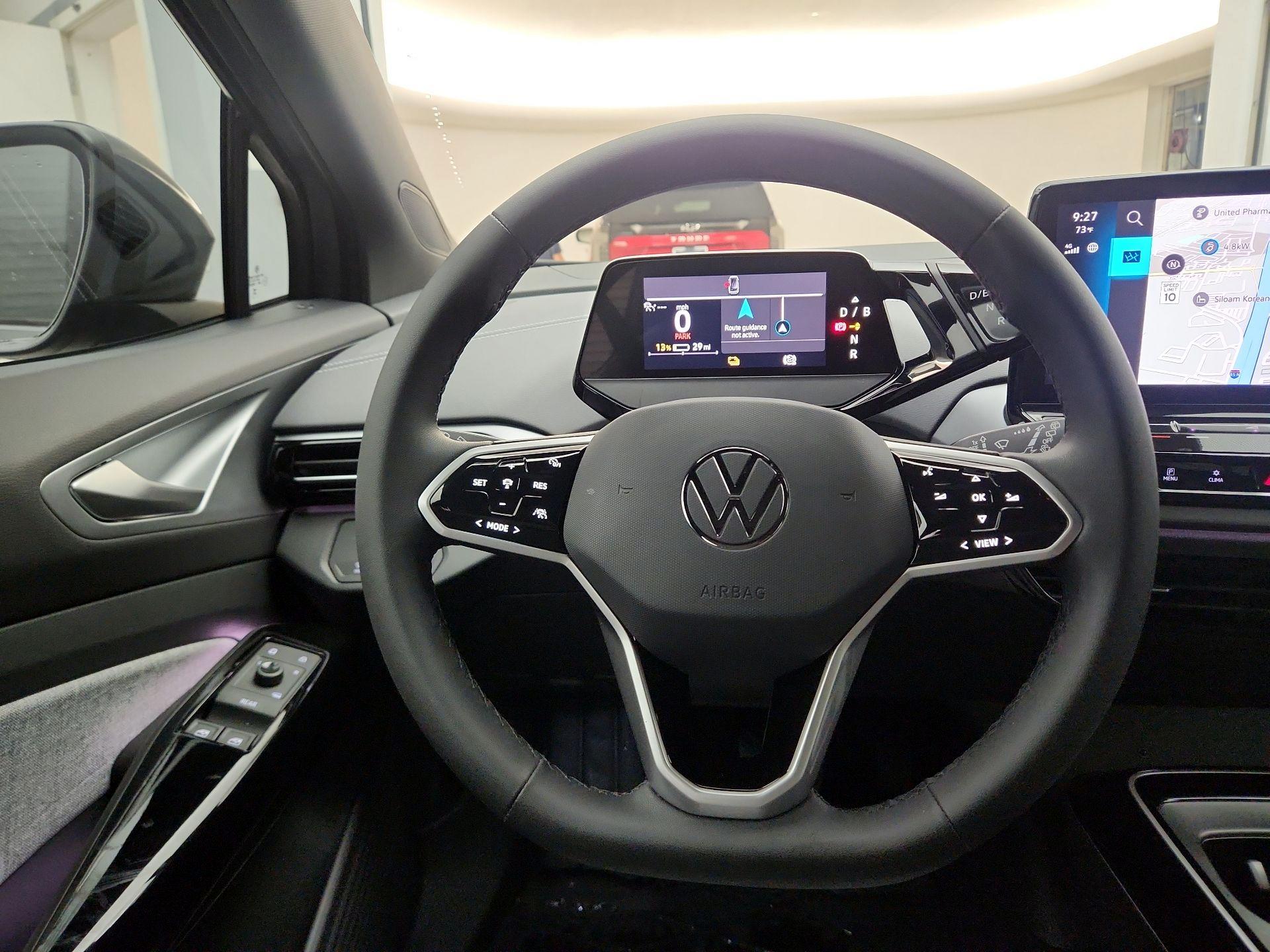 Thumbnail: 2023 Volkswagen ID.4 - 10