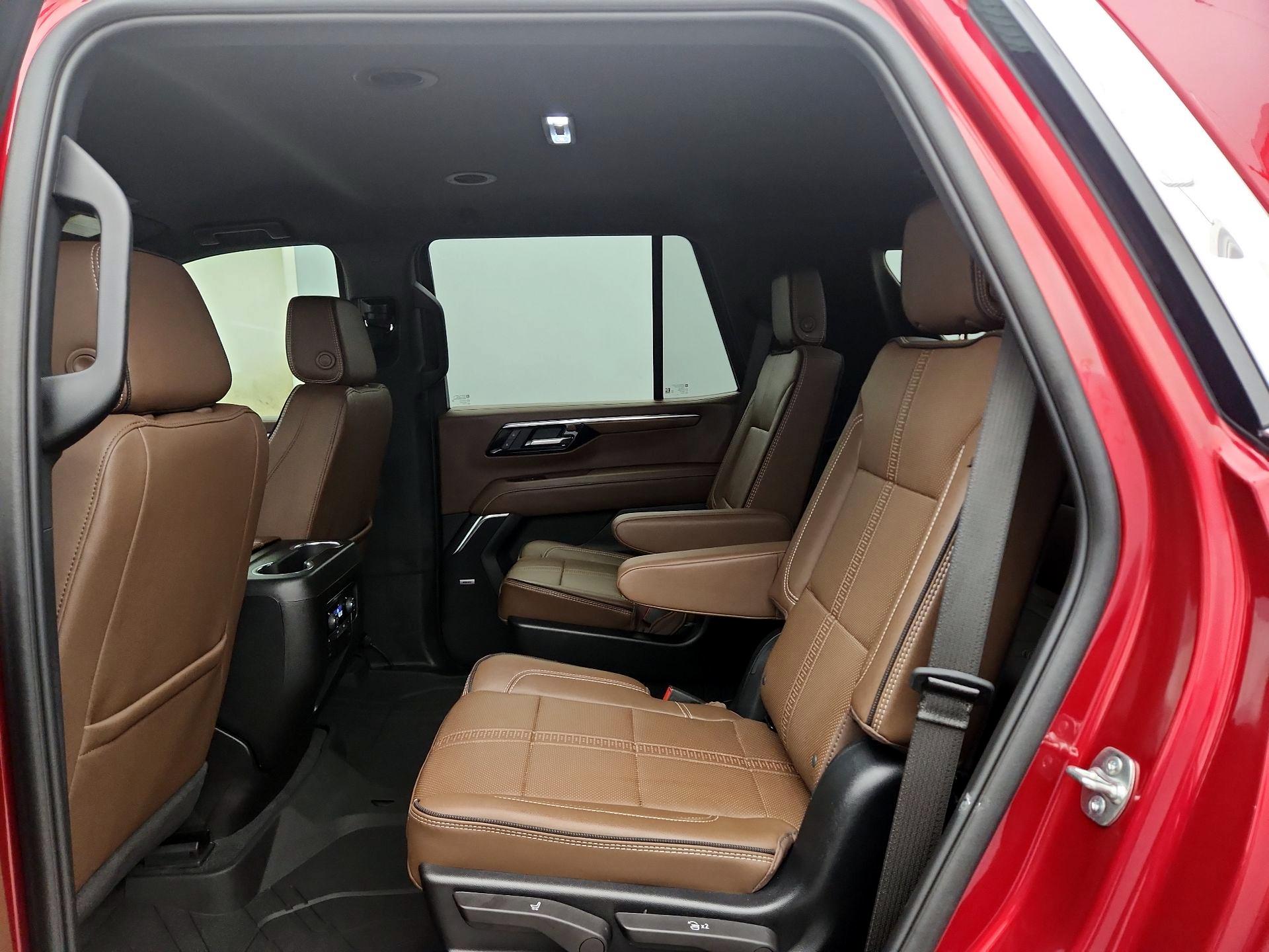 Thumbnail: 2025 Chevrolet Tahoe - 19