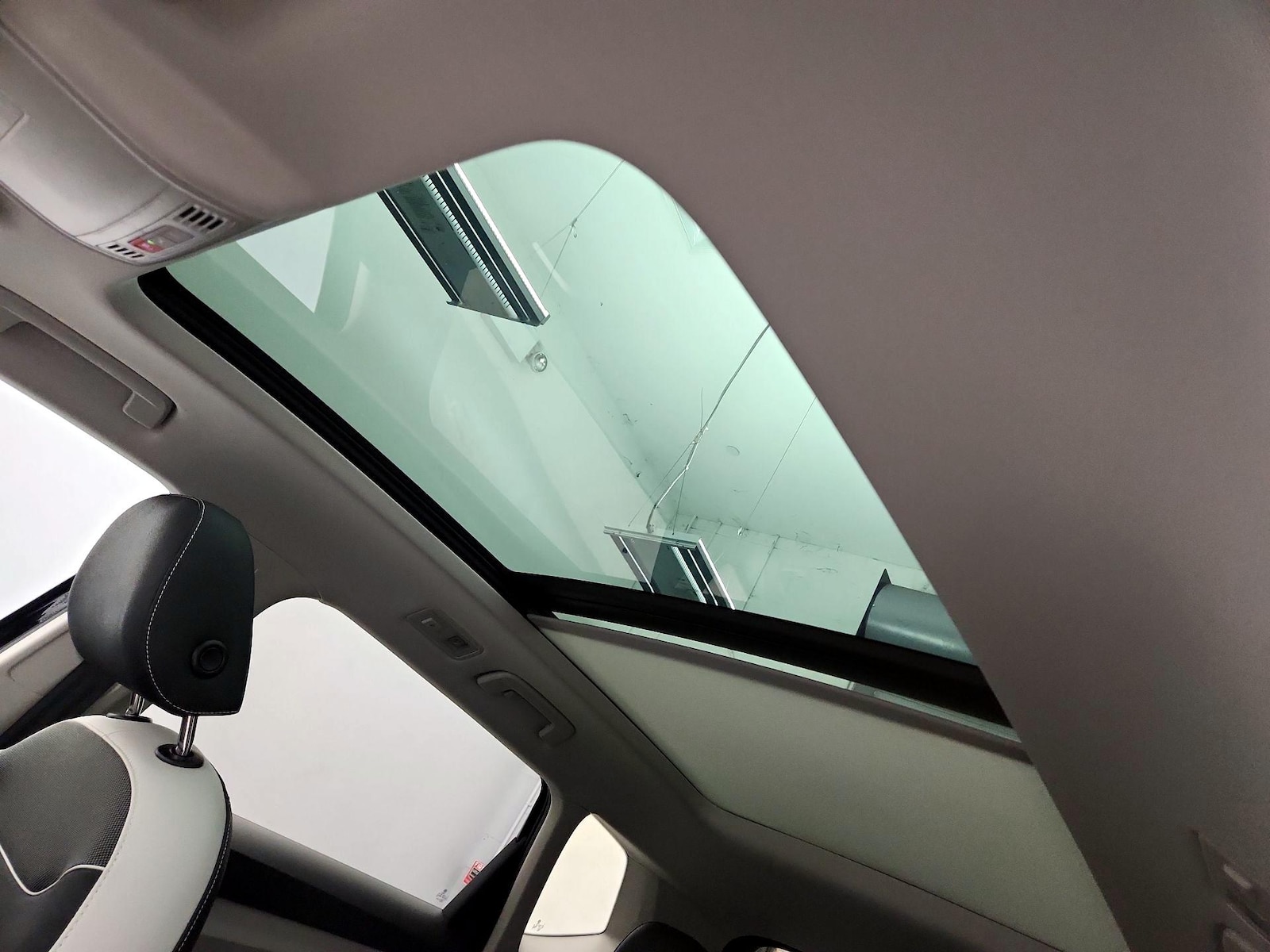 2025 Volkswagen Taos SE - Photo 20
