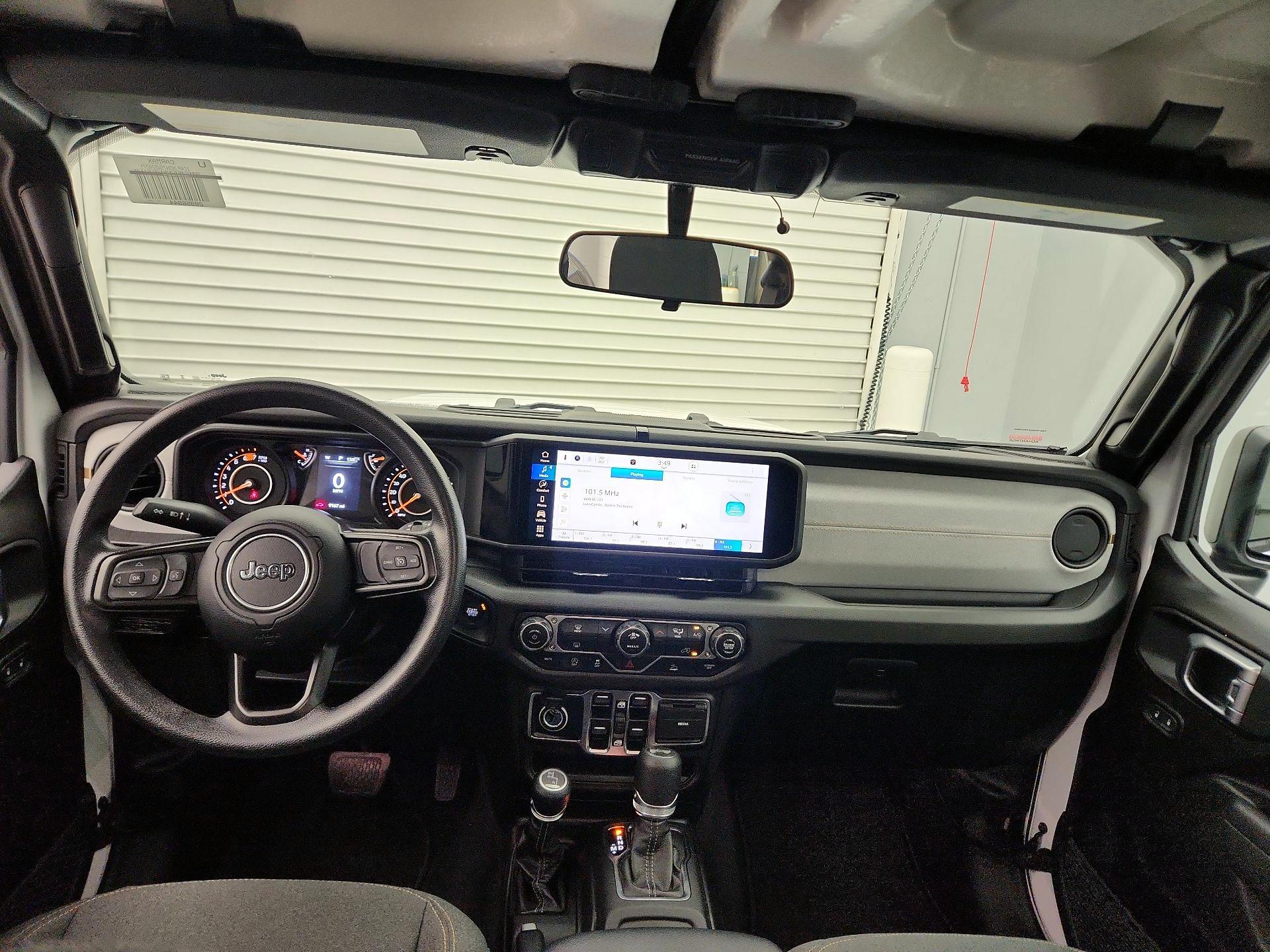 Thumbnail: 2025 Jeep Wrangler - 9