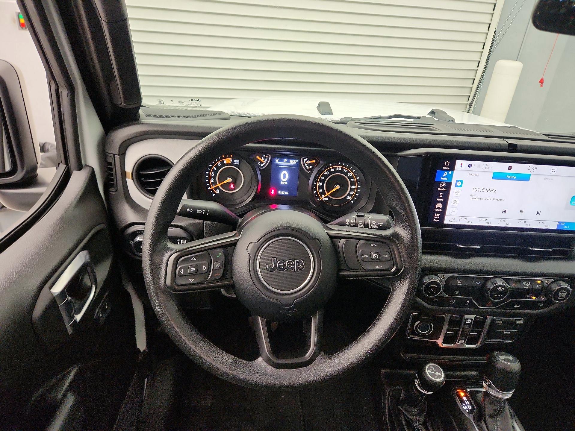 Thumbnail: 2025 Jeep Wrangler - 10