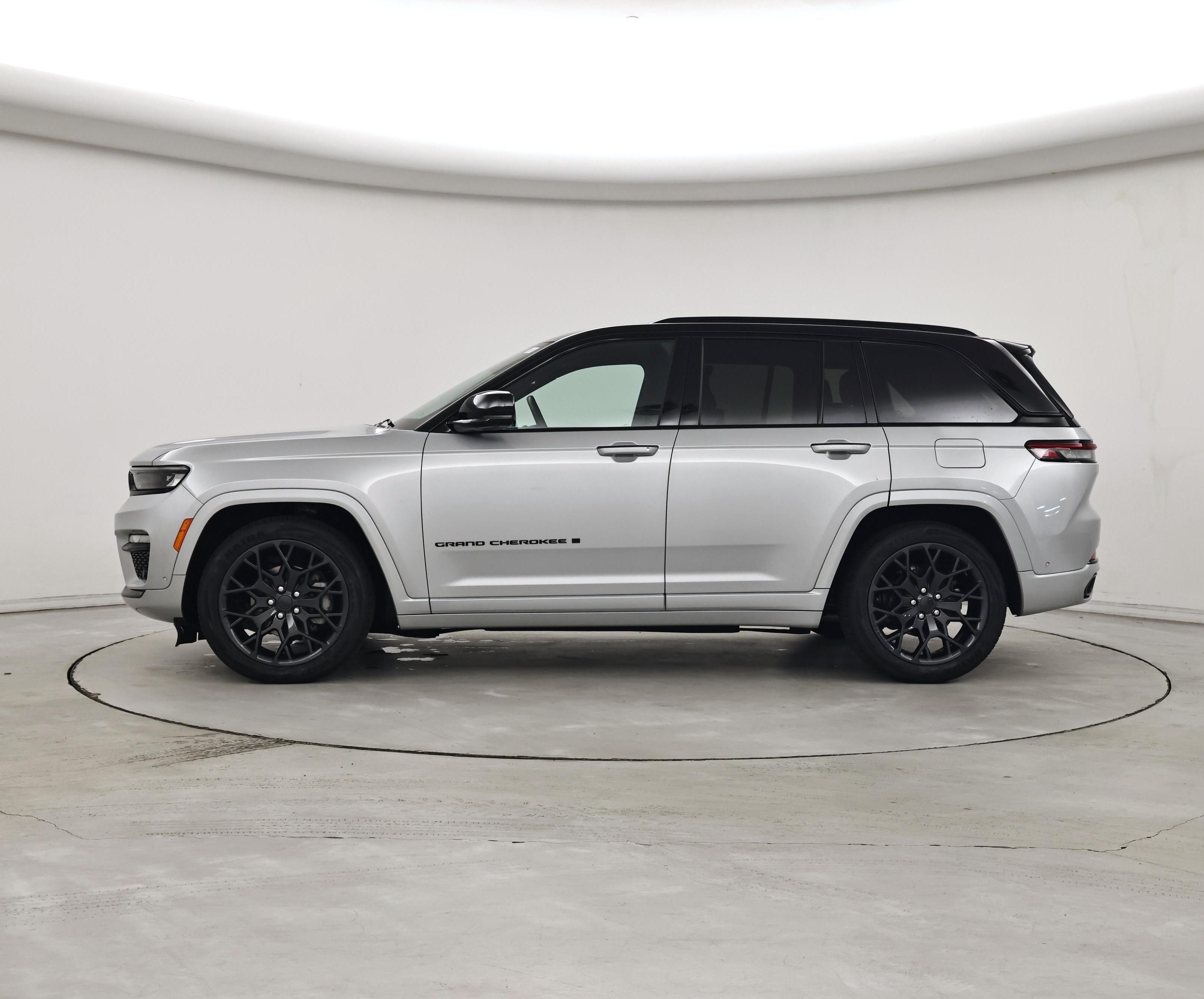 Thumbnail: 2025 Jeep Grand Cherokee - 3
