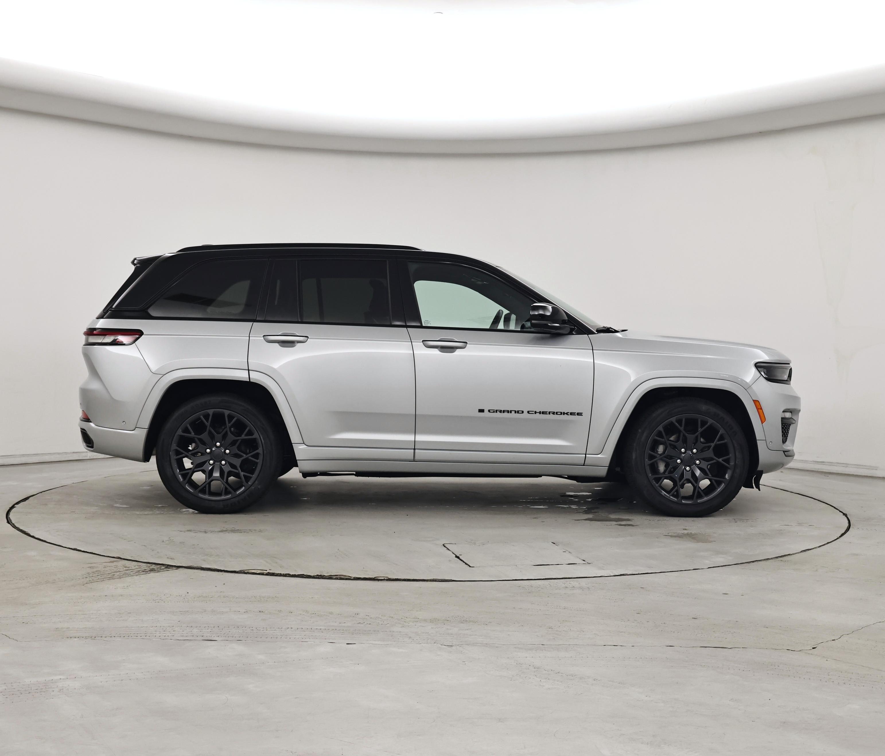 Thumbnail: 2025 Jeep Grand Cherokee - 7