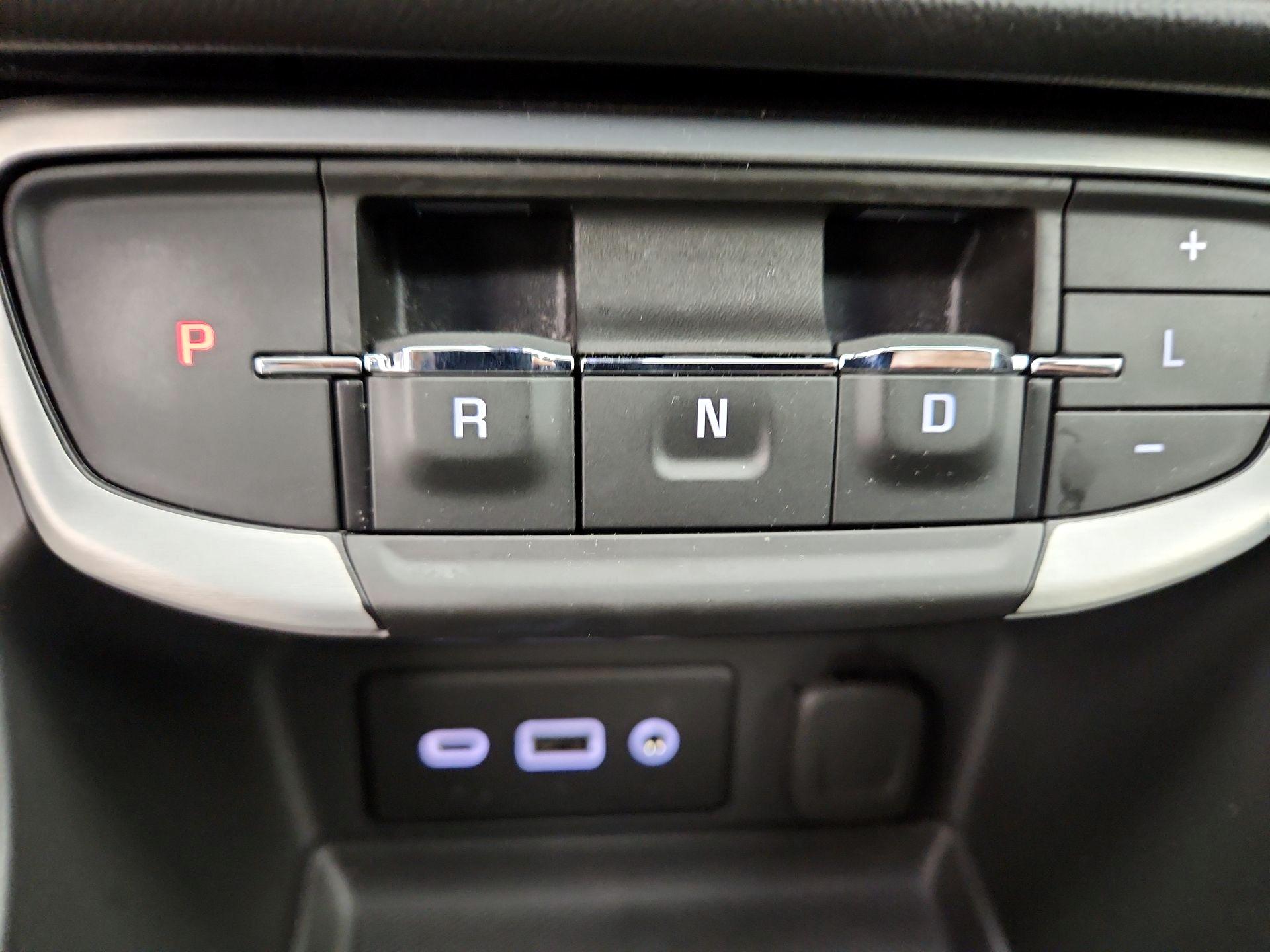 Thumbnail: 2022 GMC Terrain - 17