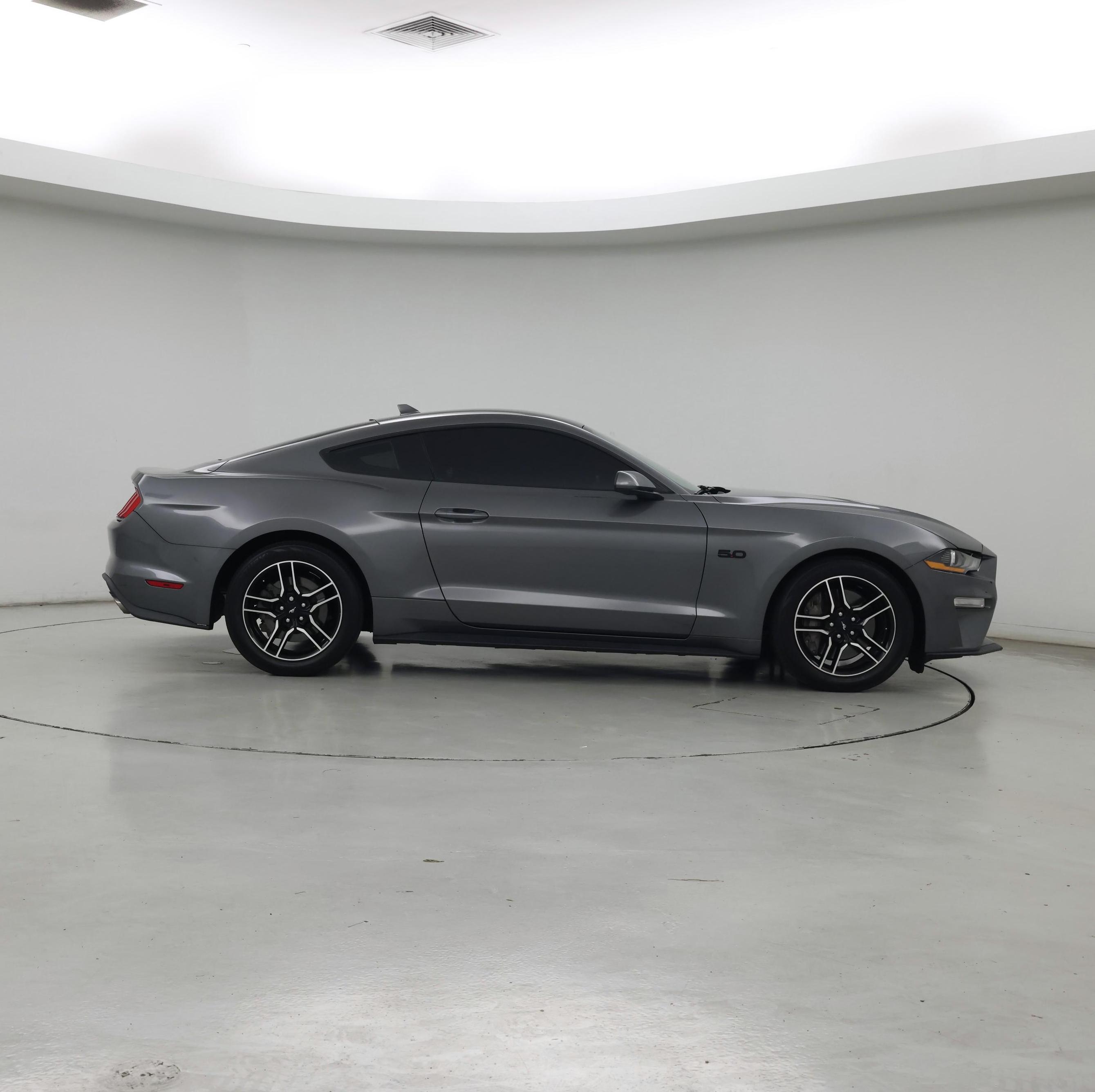 Thumbnail: 2022 Ford Mustang - 7