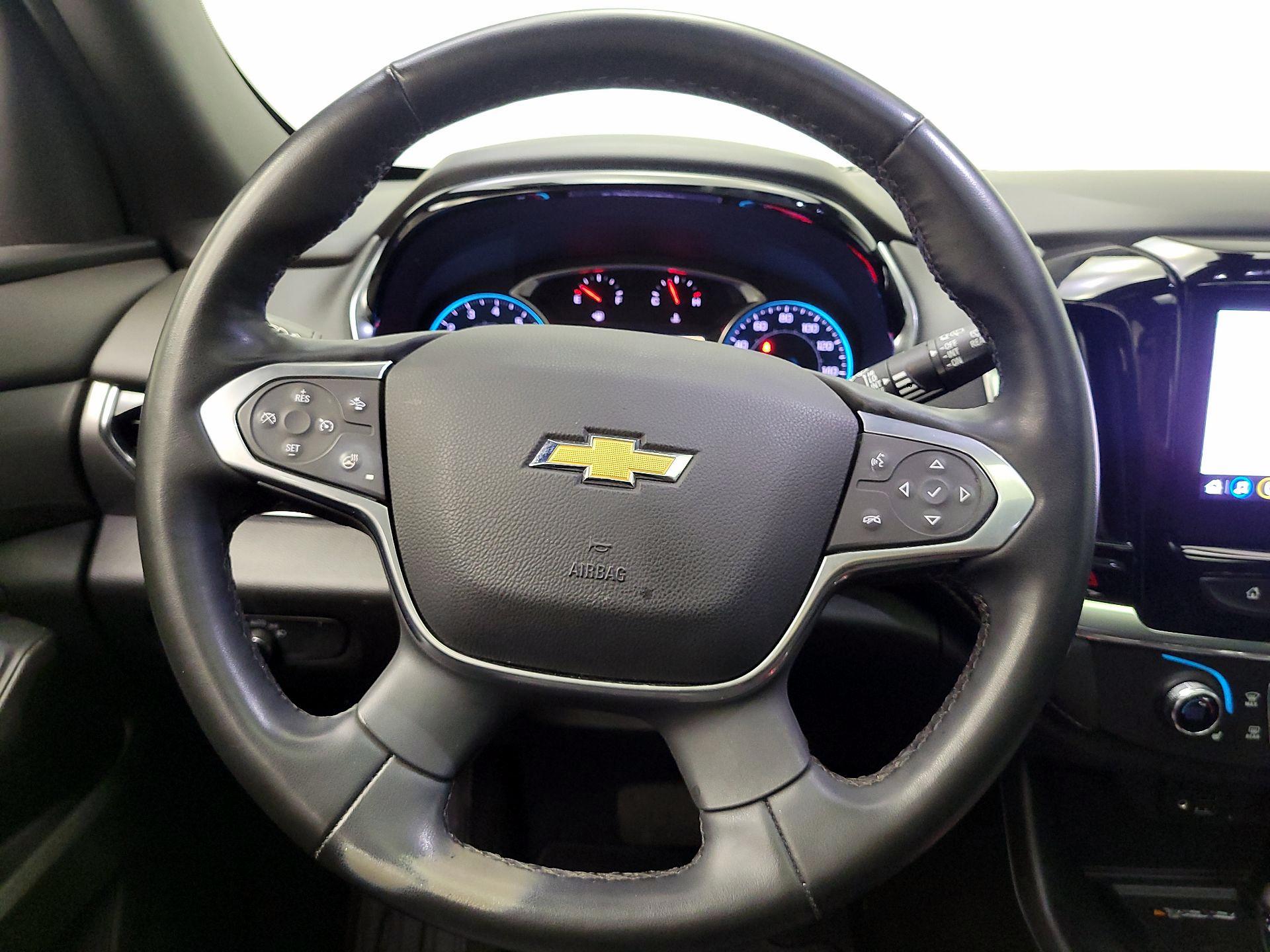 Thumbnail: 2023 Chevrolet Traverse - 10