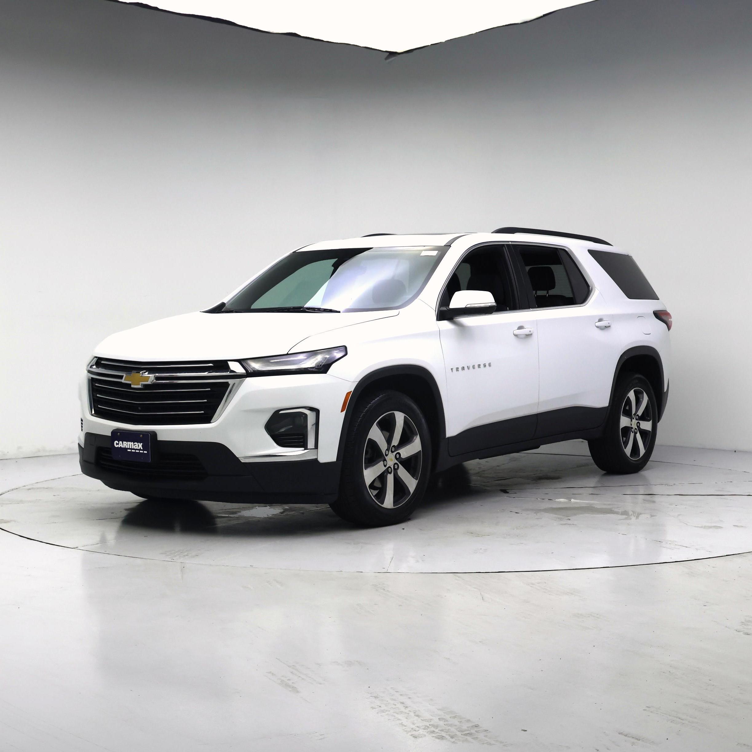 Thumbnail: 2023 Chevrolet Traverse - 4