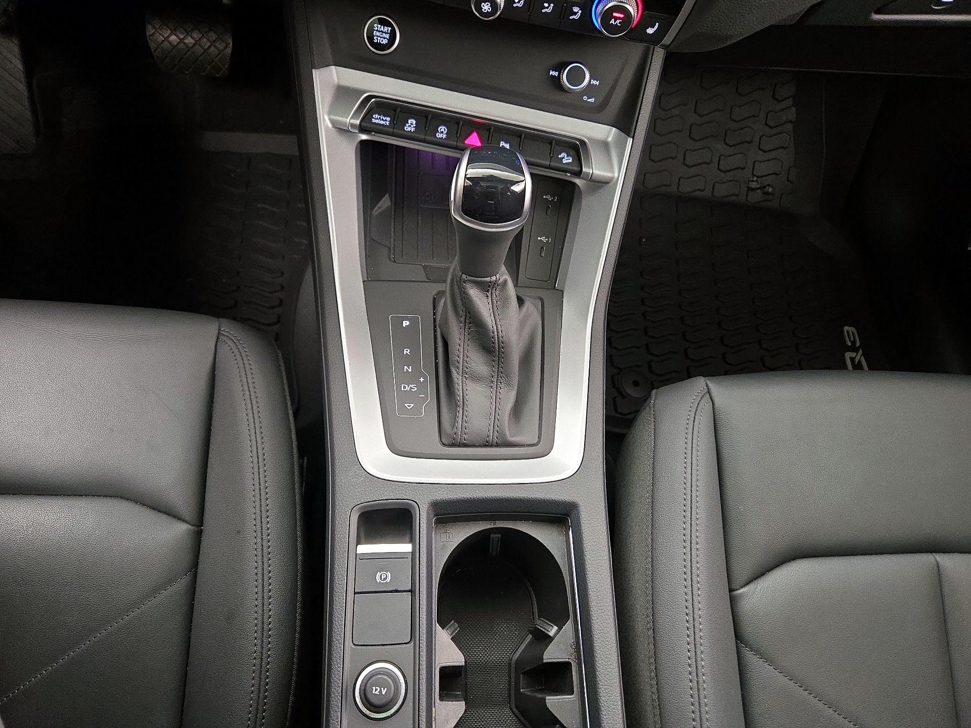 Thumbnail: 2024 Audi Q3 - 16