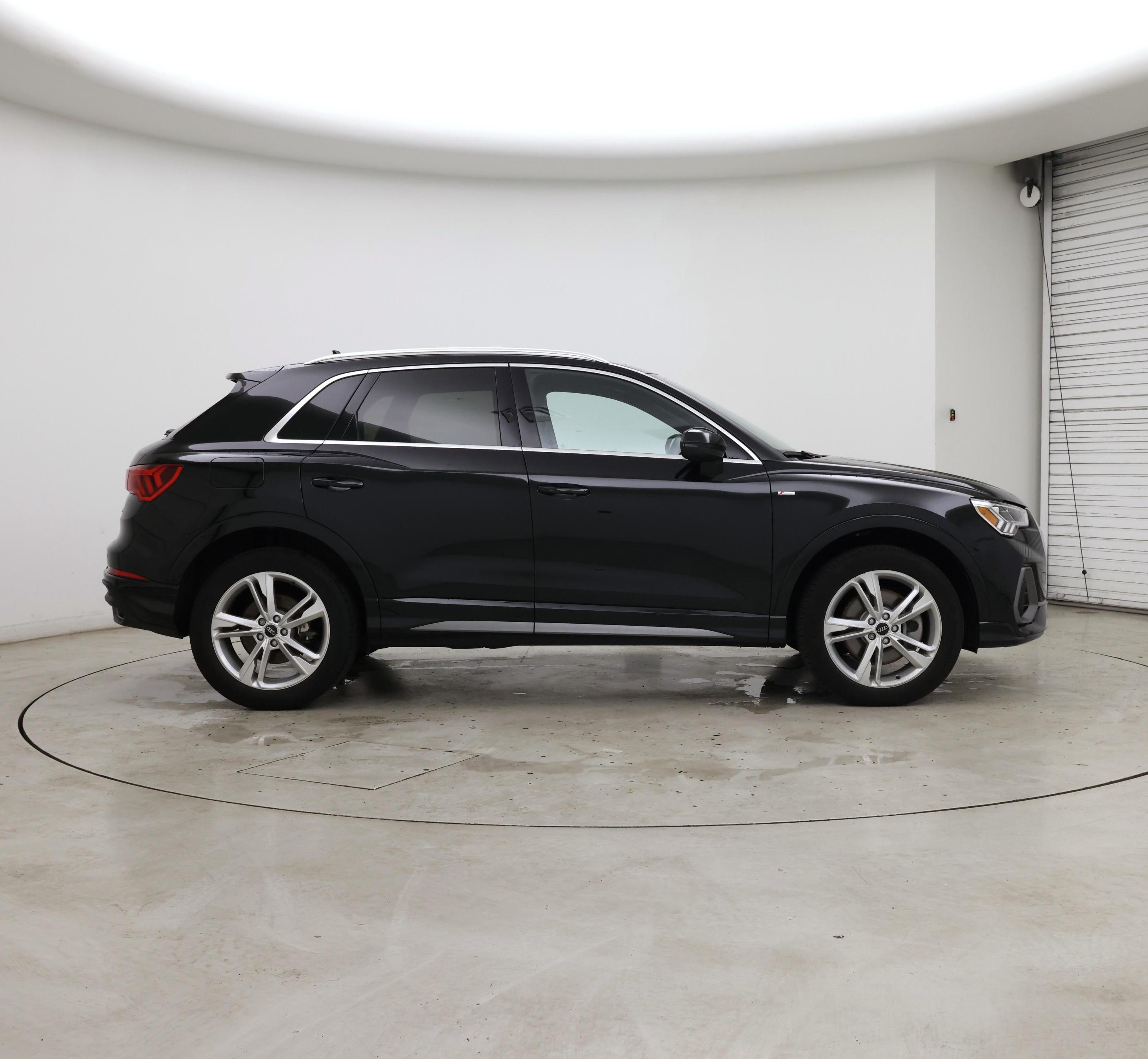 Thumbnail: 2024 Audi Q3 - 7