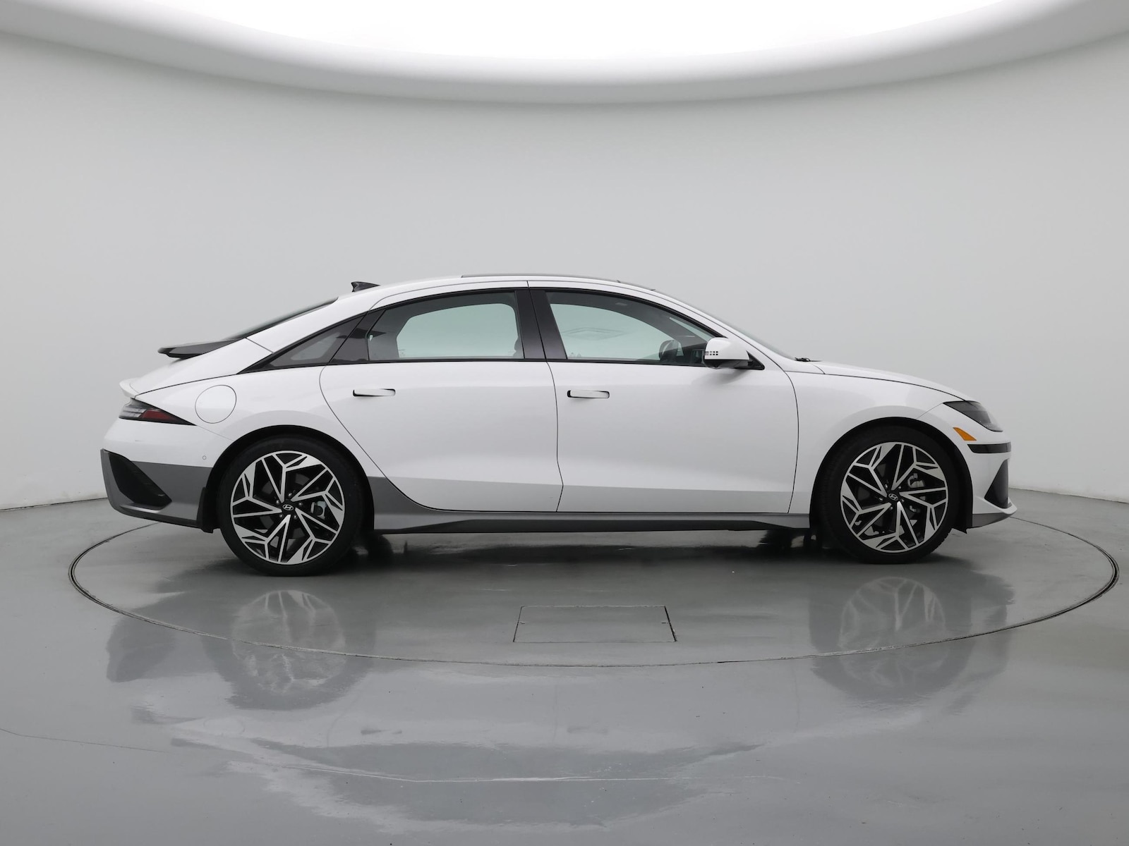 2023 Hyundai IONIQ 6 Limited - Photo 8