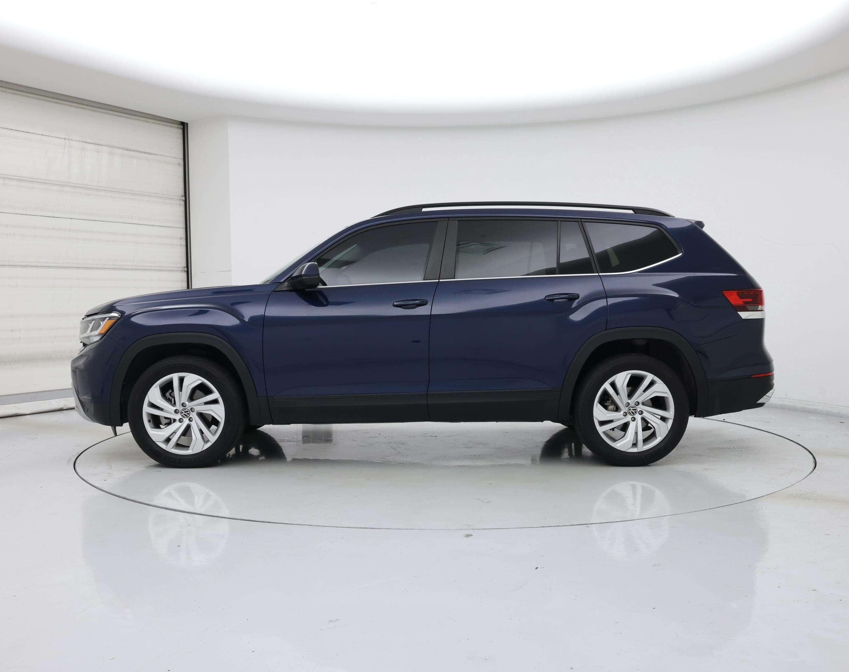 Thumbnail: 2023 Volkswagen Atlas - 3