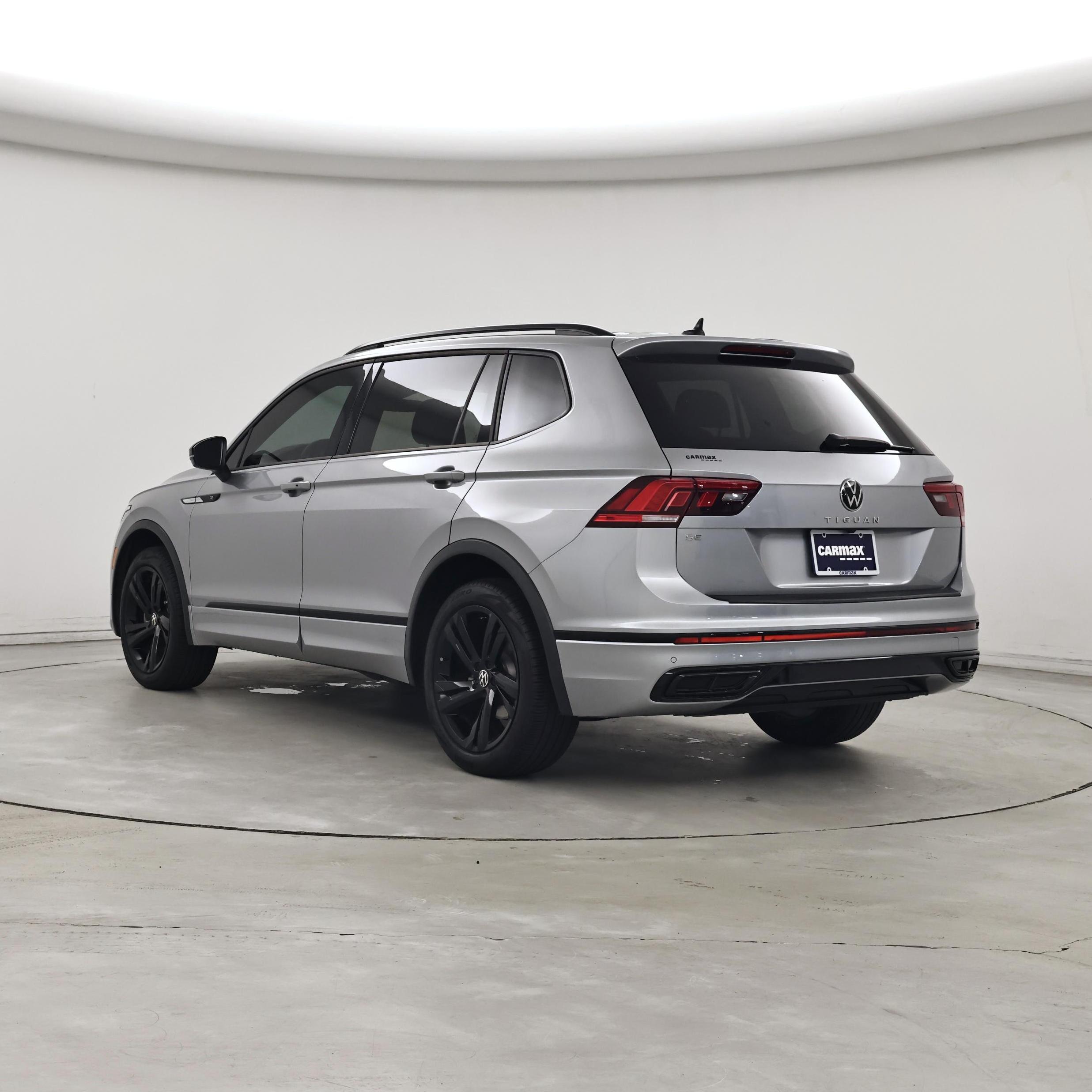 Thumbnail: 2023 Volkswagen Tiguan - 2