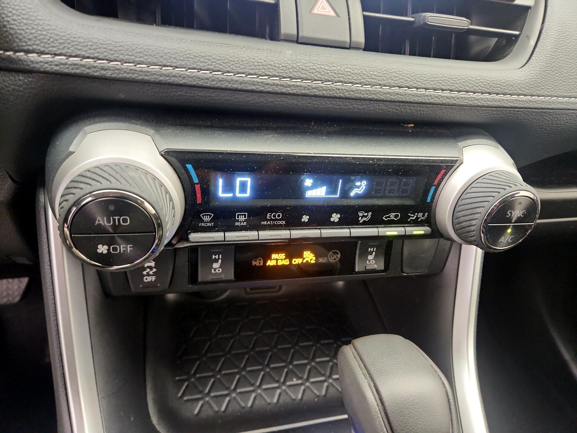 Thumbnail: 2025 Toyota RAV4 - 16