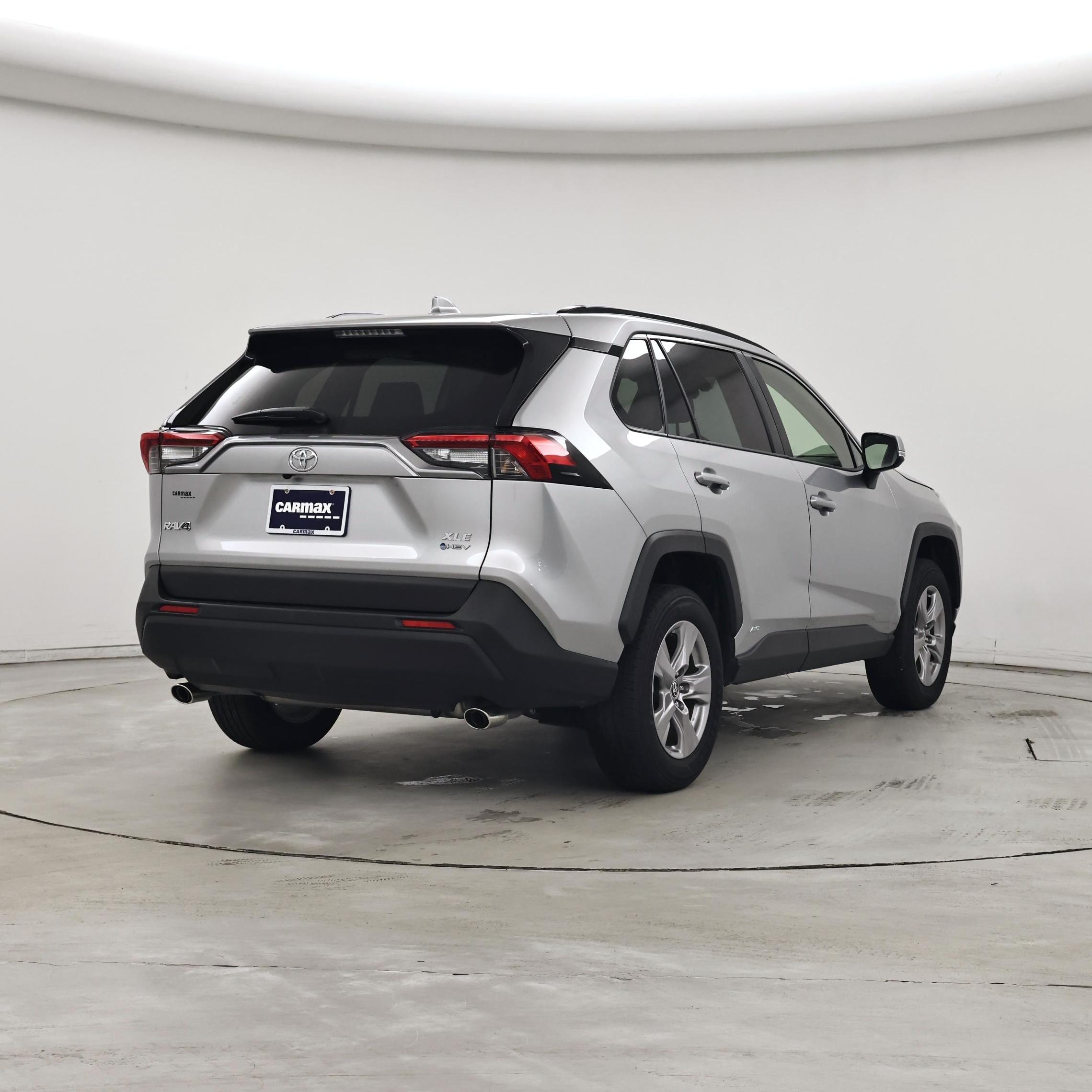 Thumbnail: 2025 Toyota RAV4 - 8