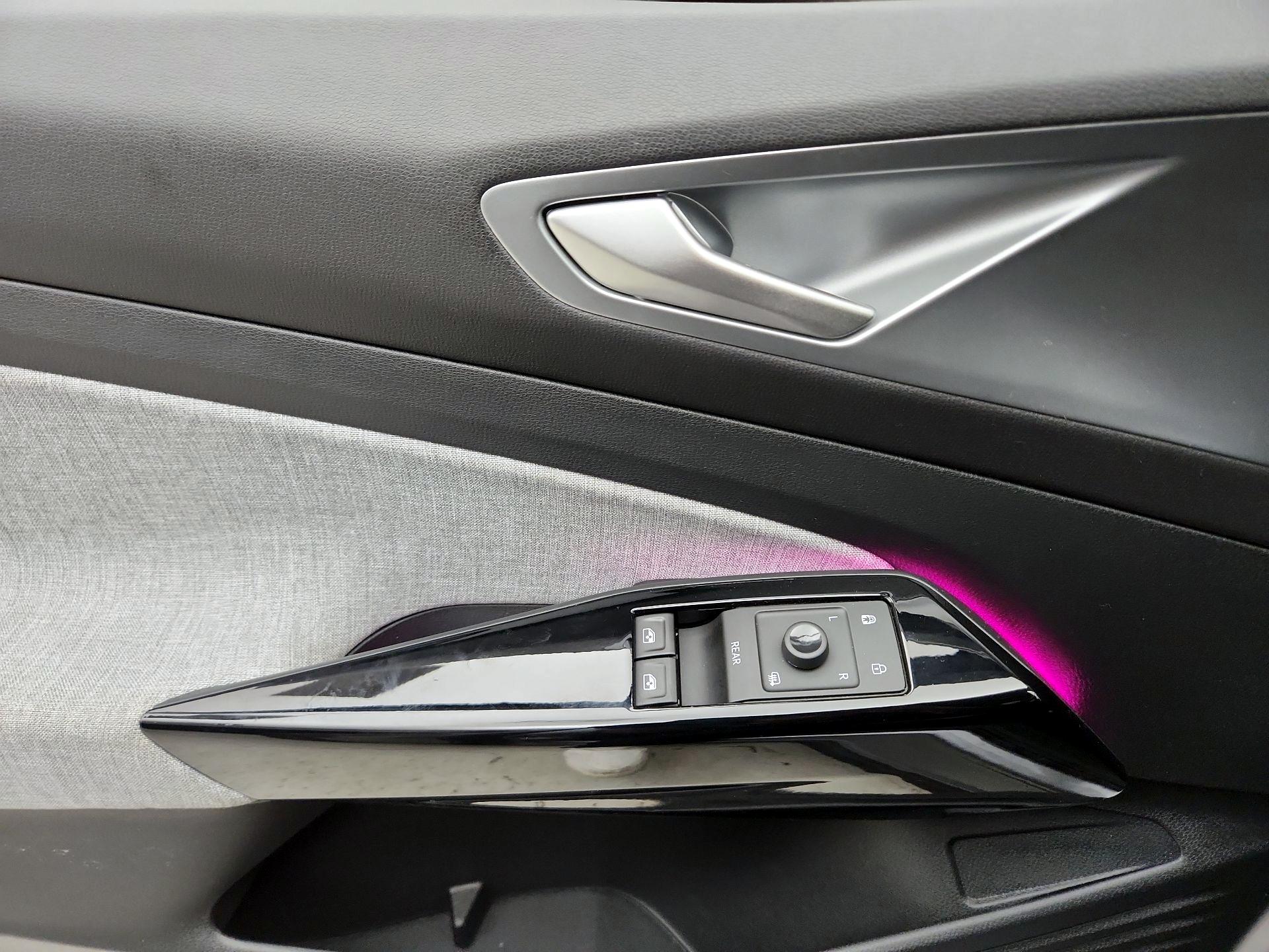 Thumbnail: 2023 Volkswagen ID.4 - 12