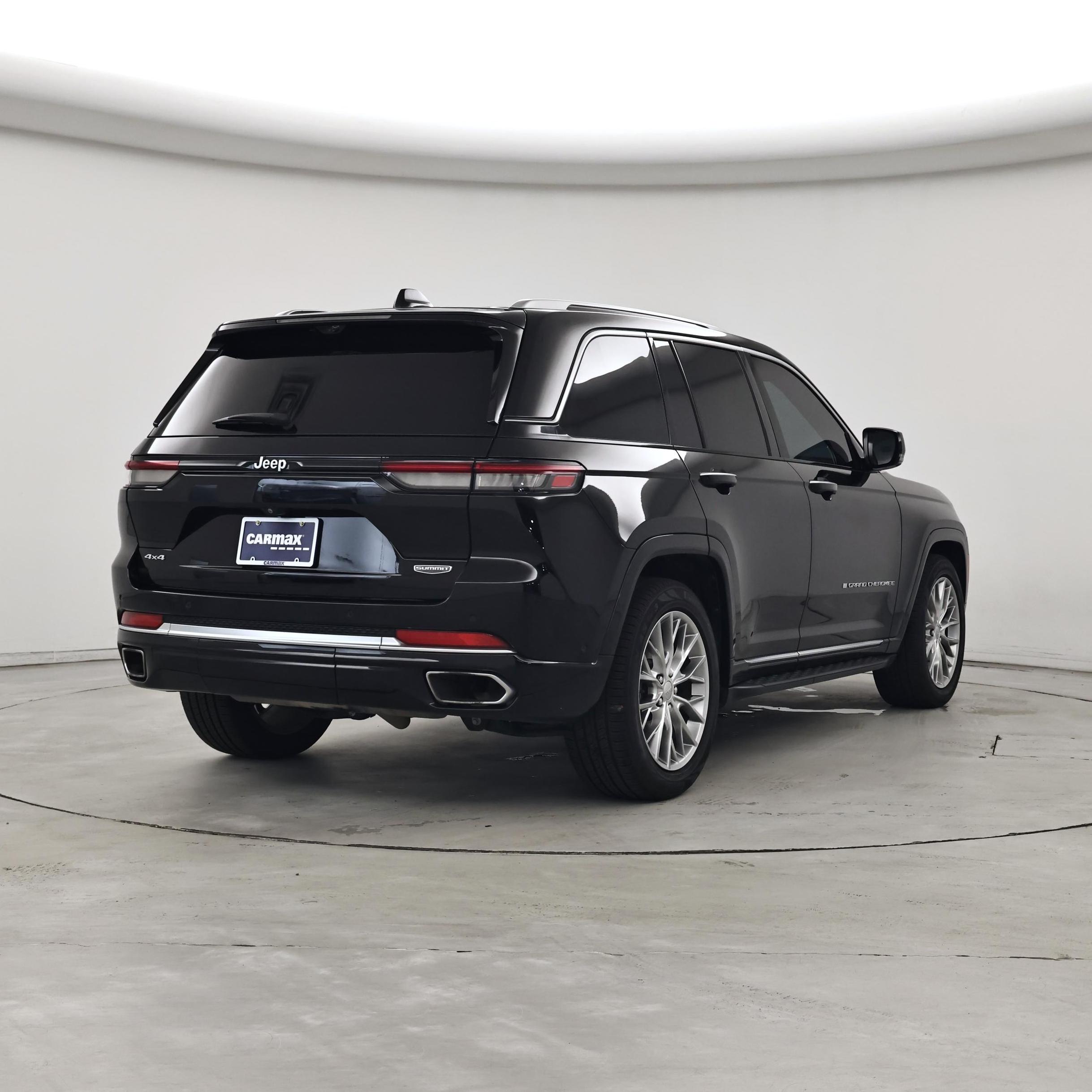 Thumbnail: 2023 Jeep Grand Cherokee - 8