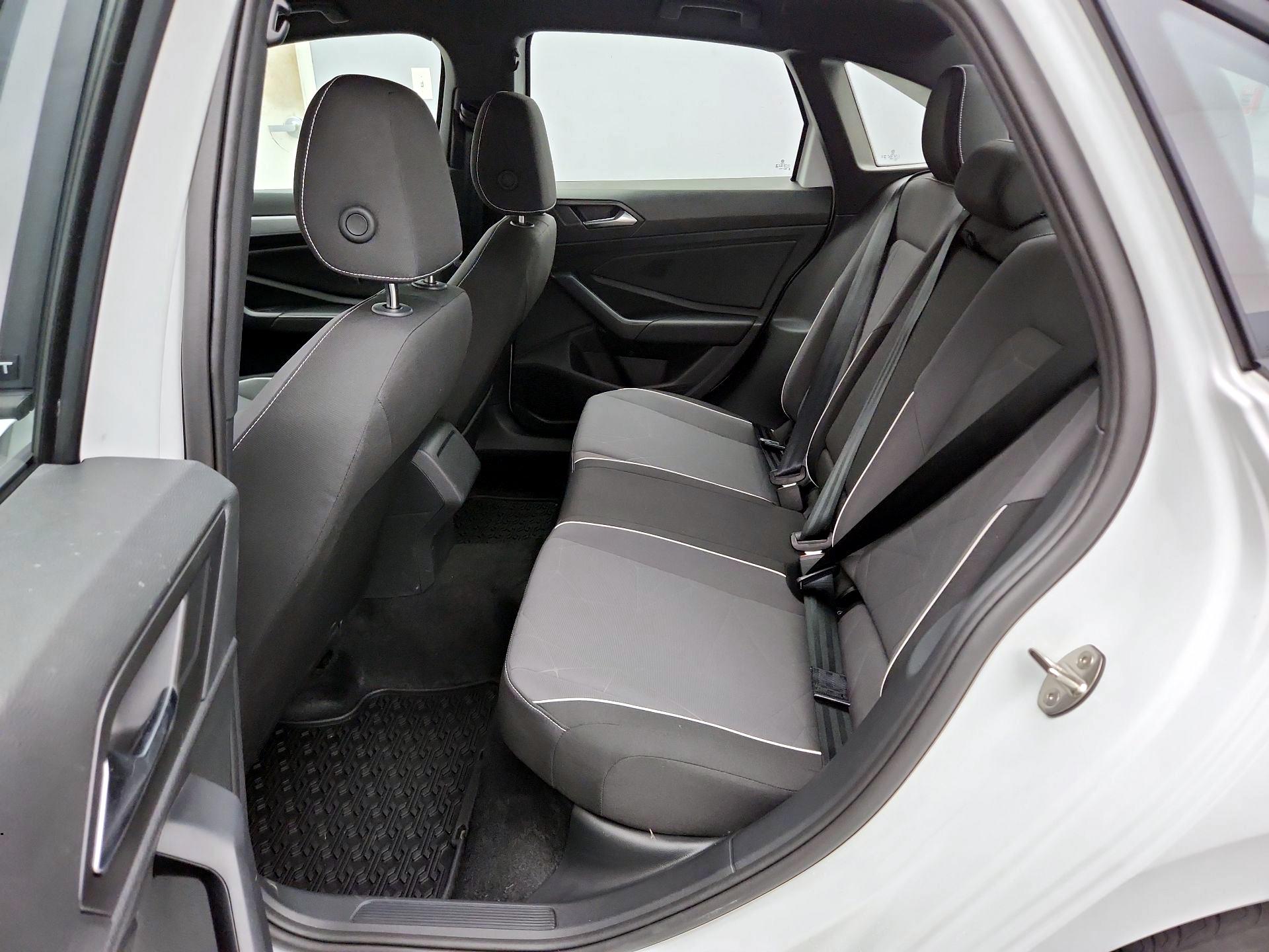 Thumbnail: 2025 Volkswagen Jetta - 19