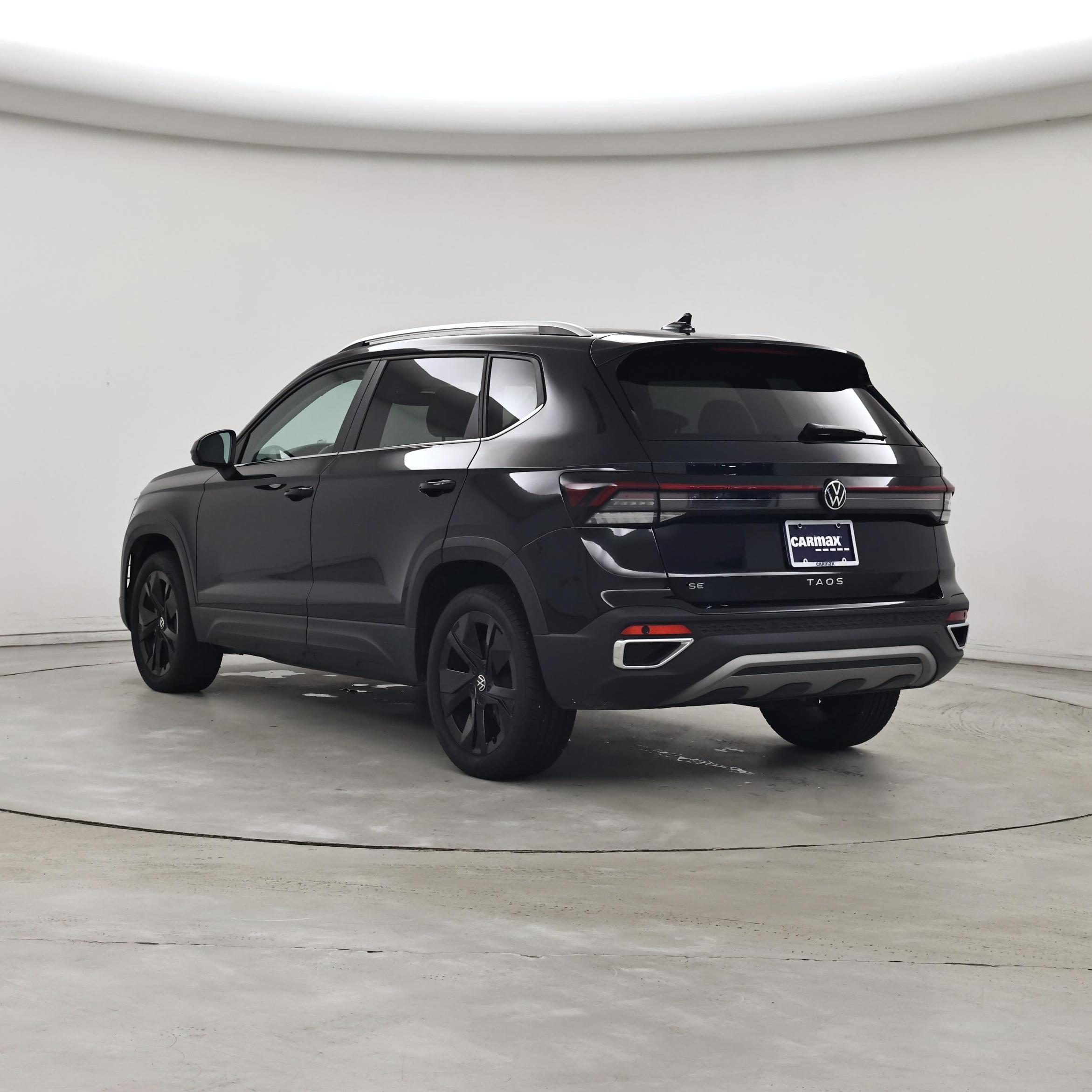 Thumbnail: 2025 Volkswagen Taos - 2