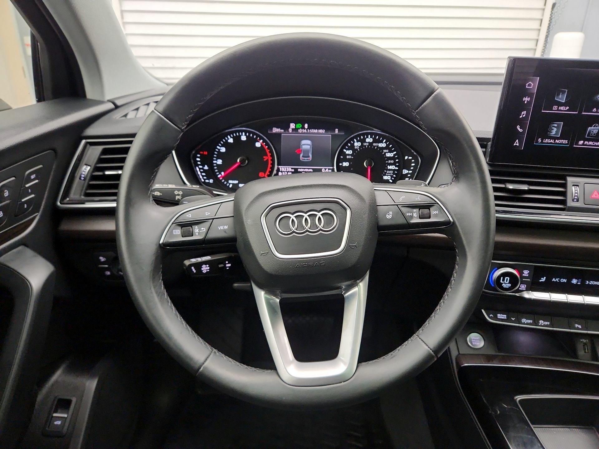 Thumbnail: 2023 Audi Q5 - 10