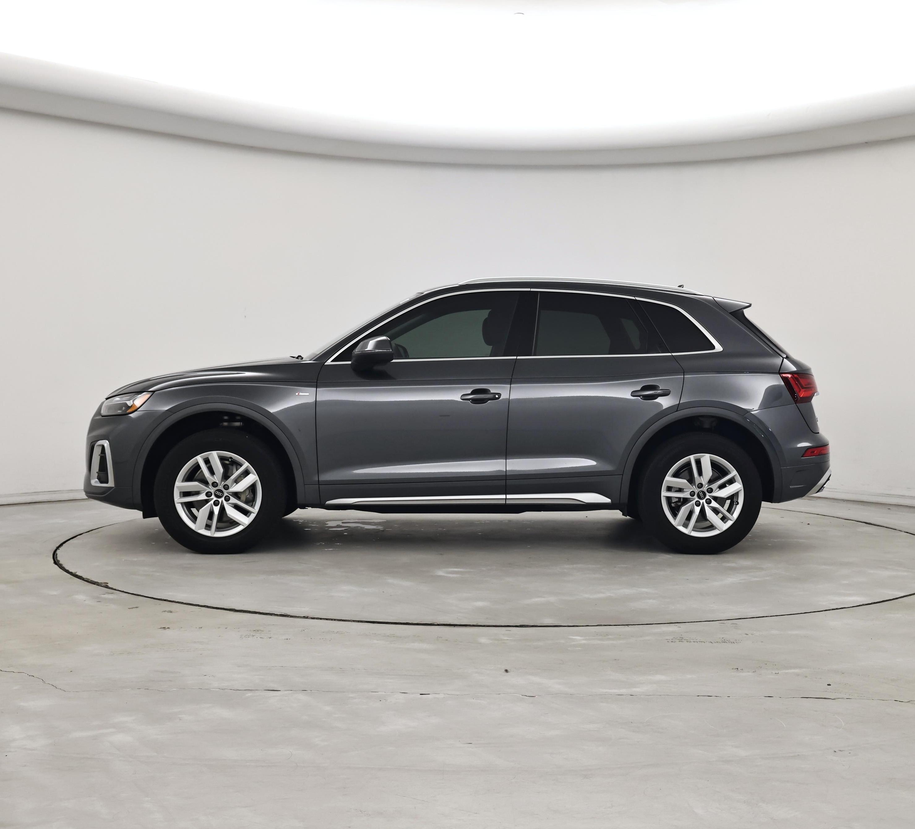 Thumbnail: 2023 Audi Q5 - 3