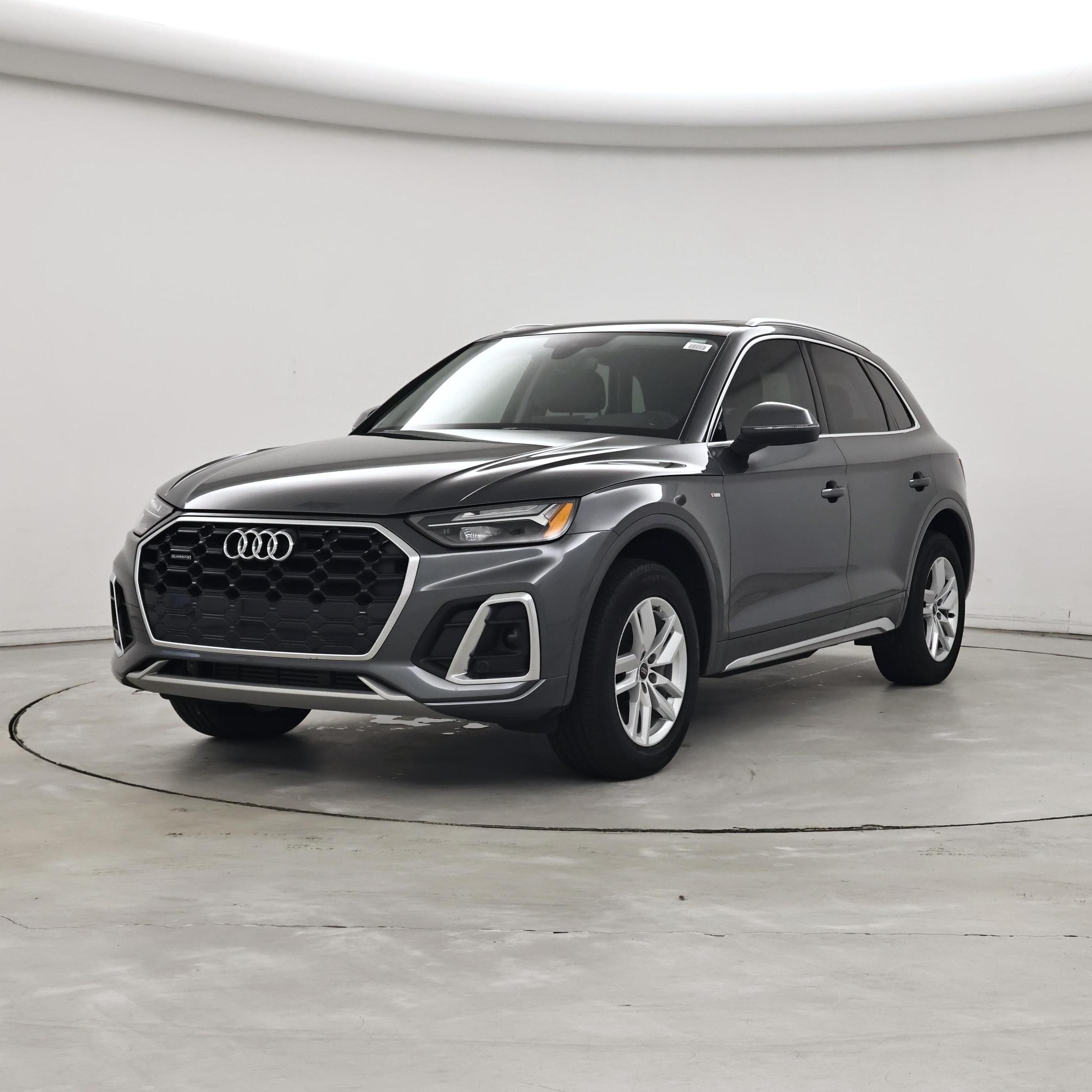 Thumbnail: 2023 Audi Q5 - 4
