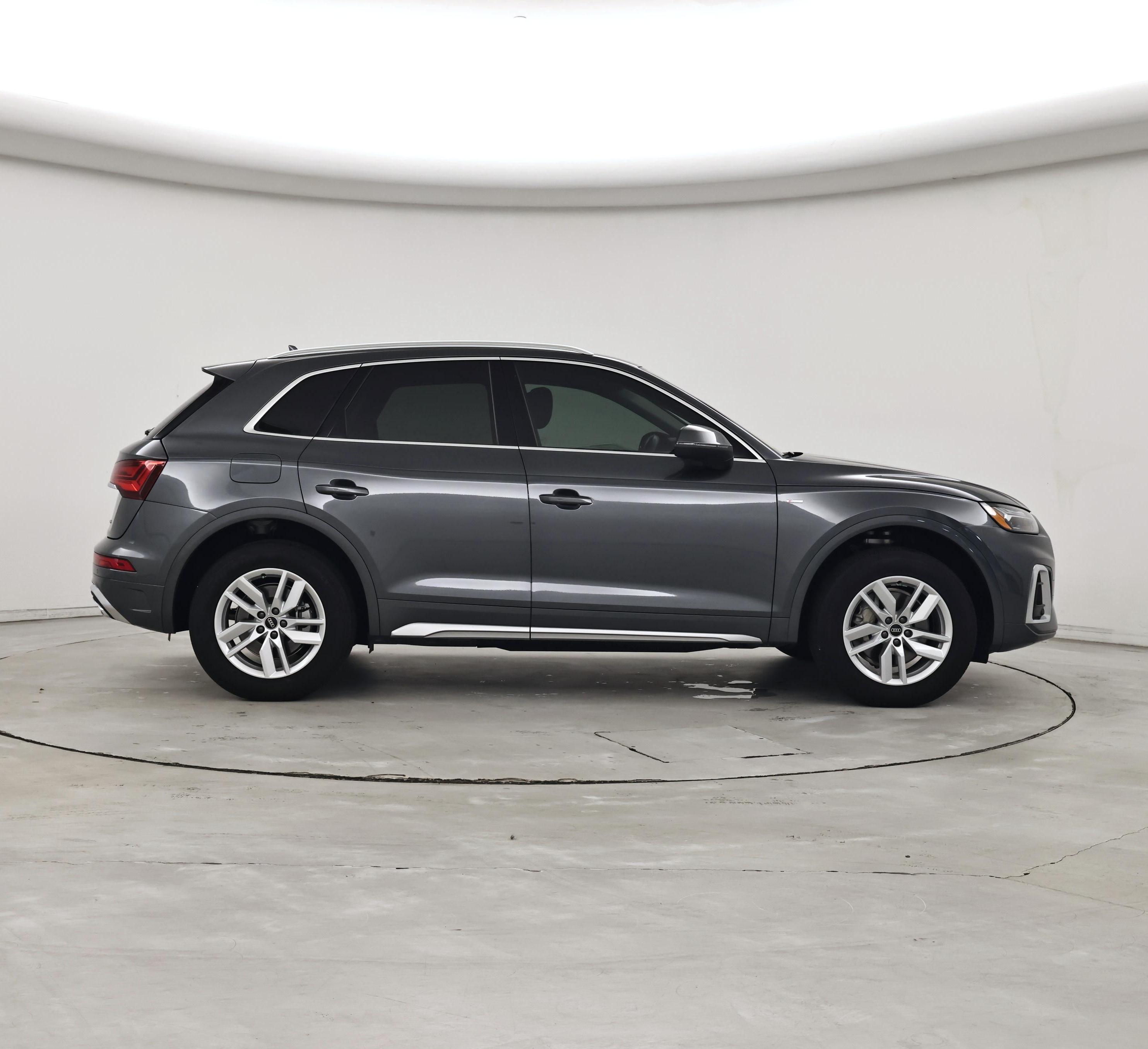 Thumbnail: 2023 Audi Q5 - 7