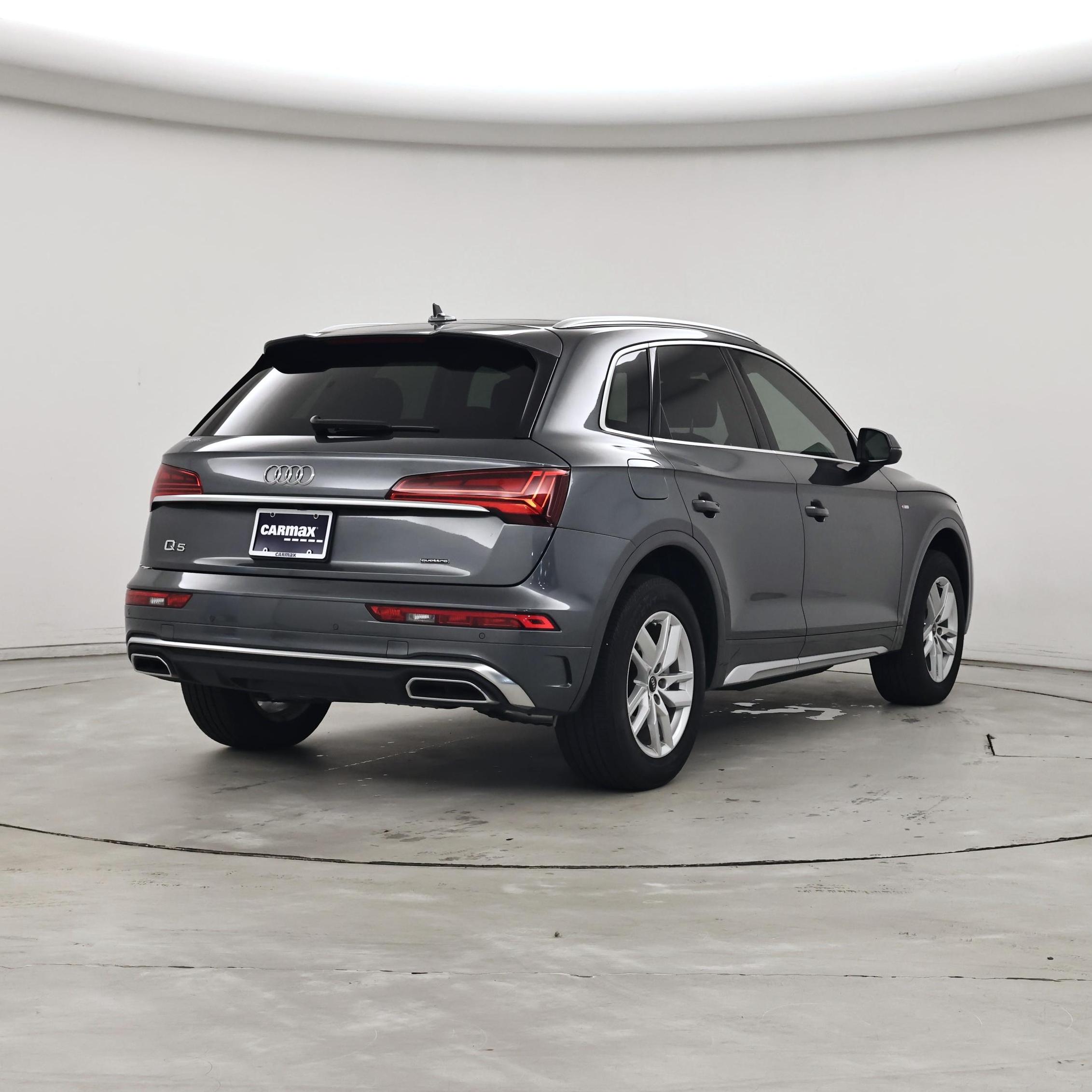 Thumbnail: 2023 Audi Q5 - 8