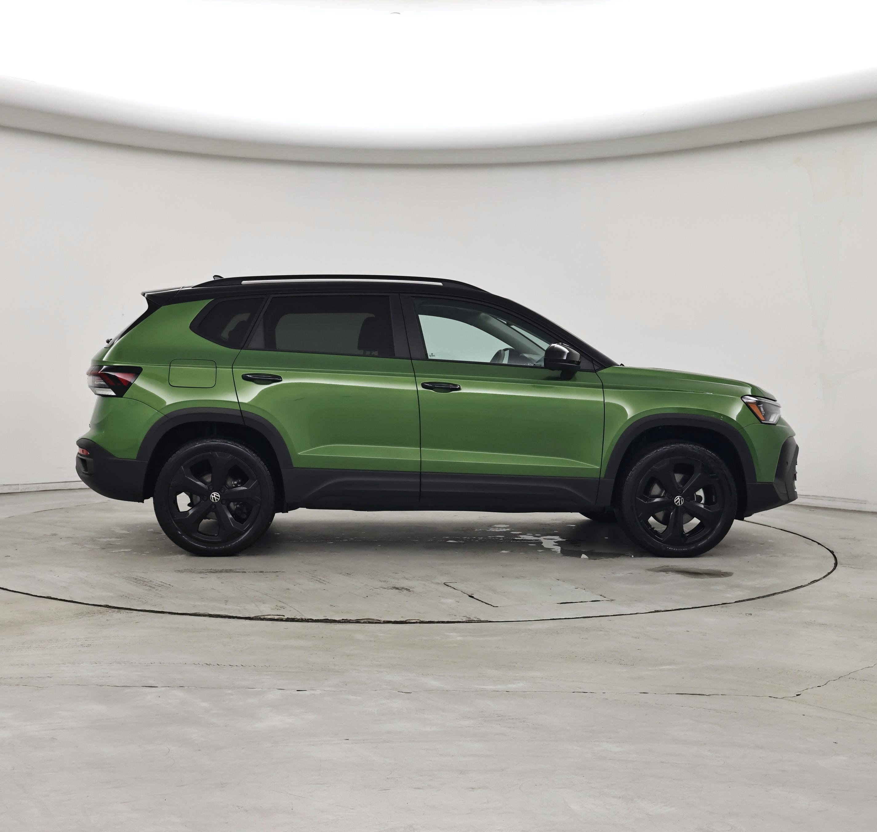Thumbnail: 2025 Volkswagen Taos - 7