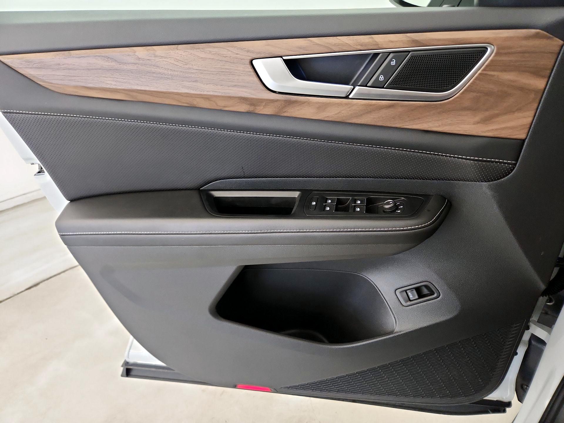 Thumbnail: 2025 Volkswagen Atlas - 12